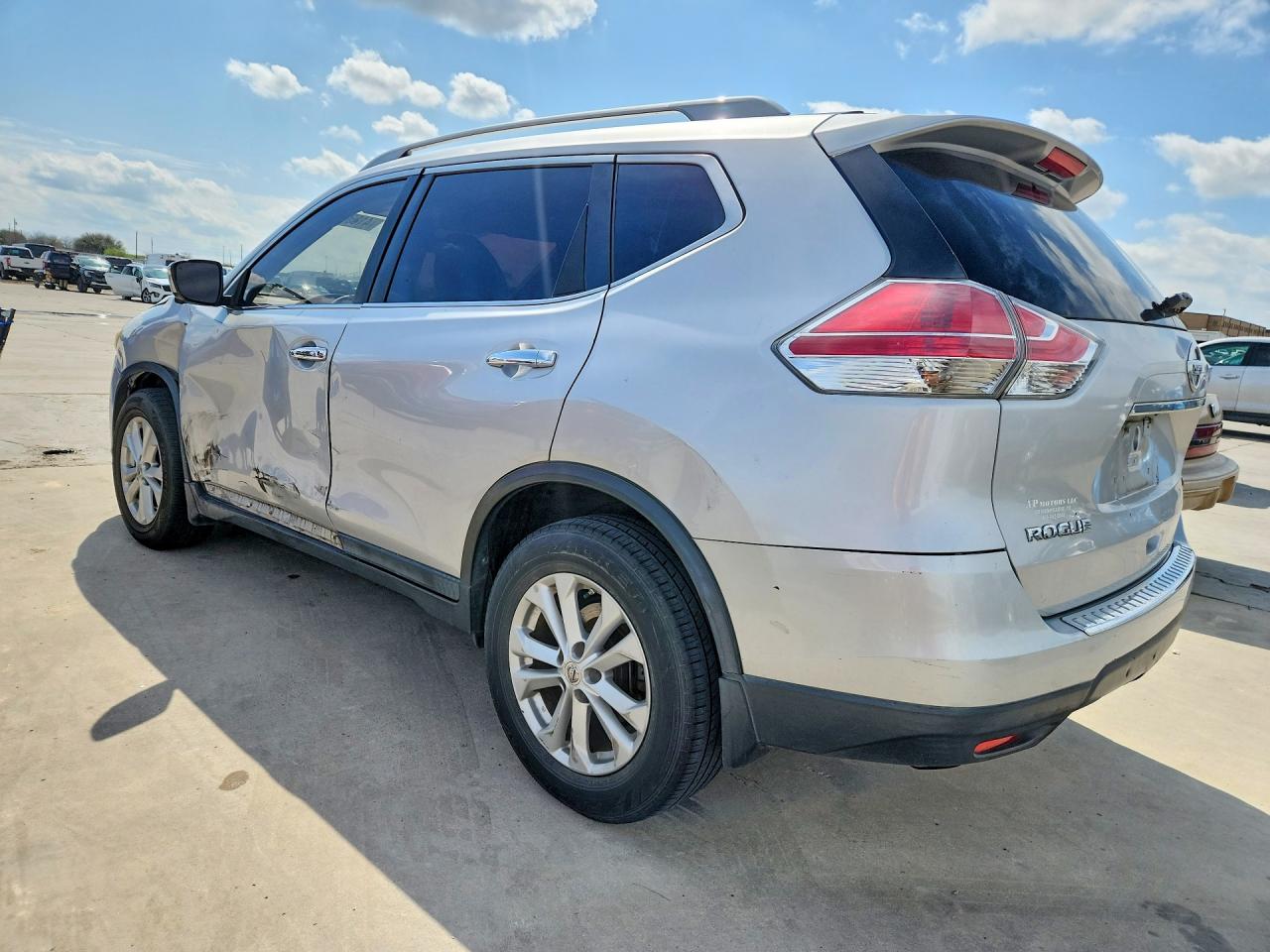 2014 NISSAN ROGUE SV photo 4