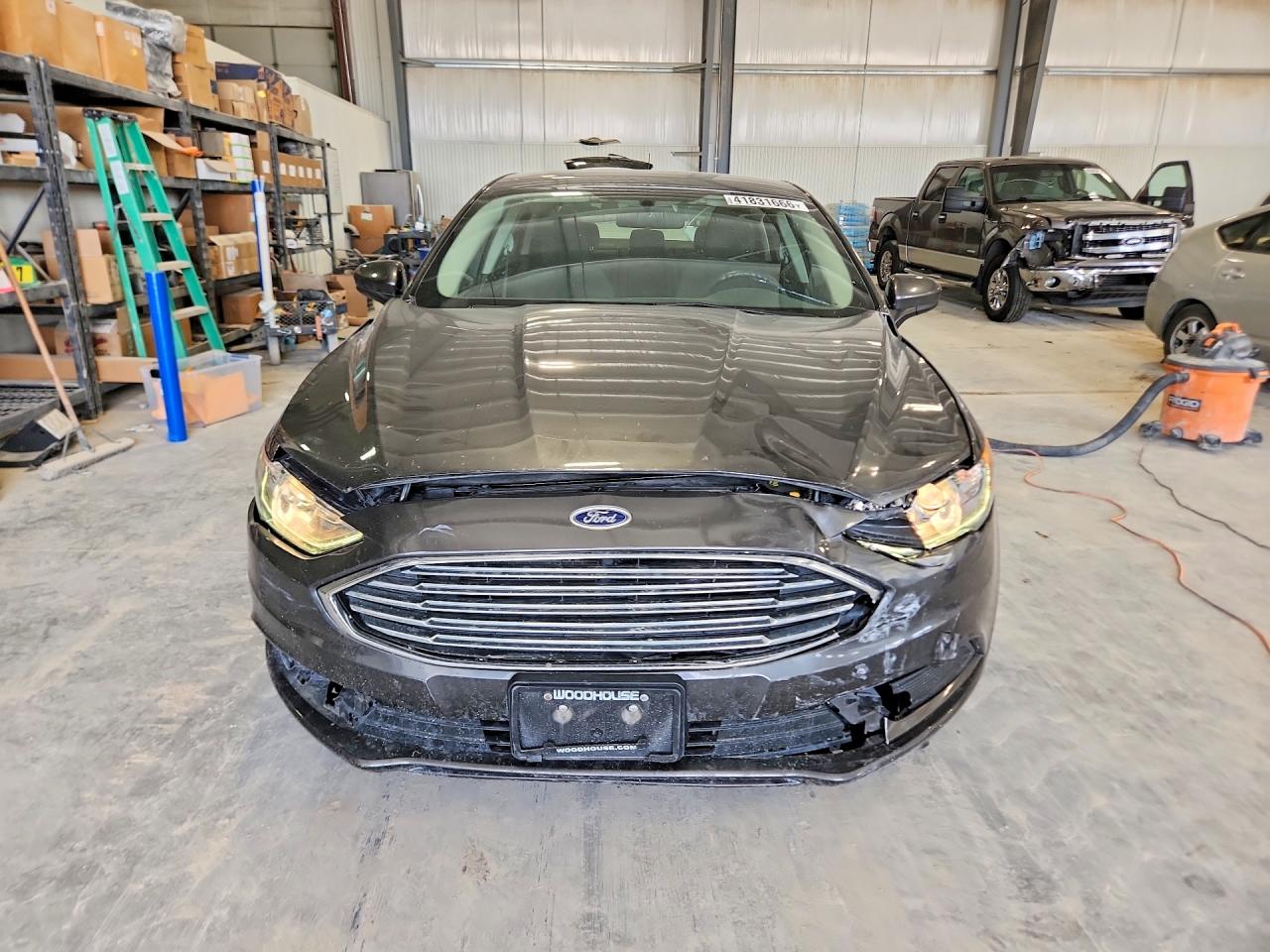 2017 FORD FUSION SE photo 5