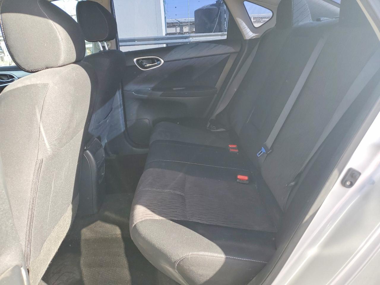 2015 NISSAN SENTRA SV photo 19