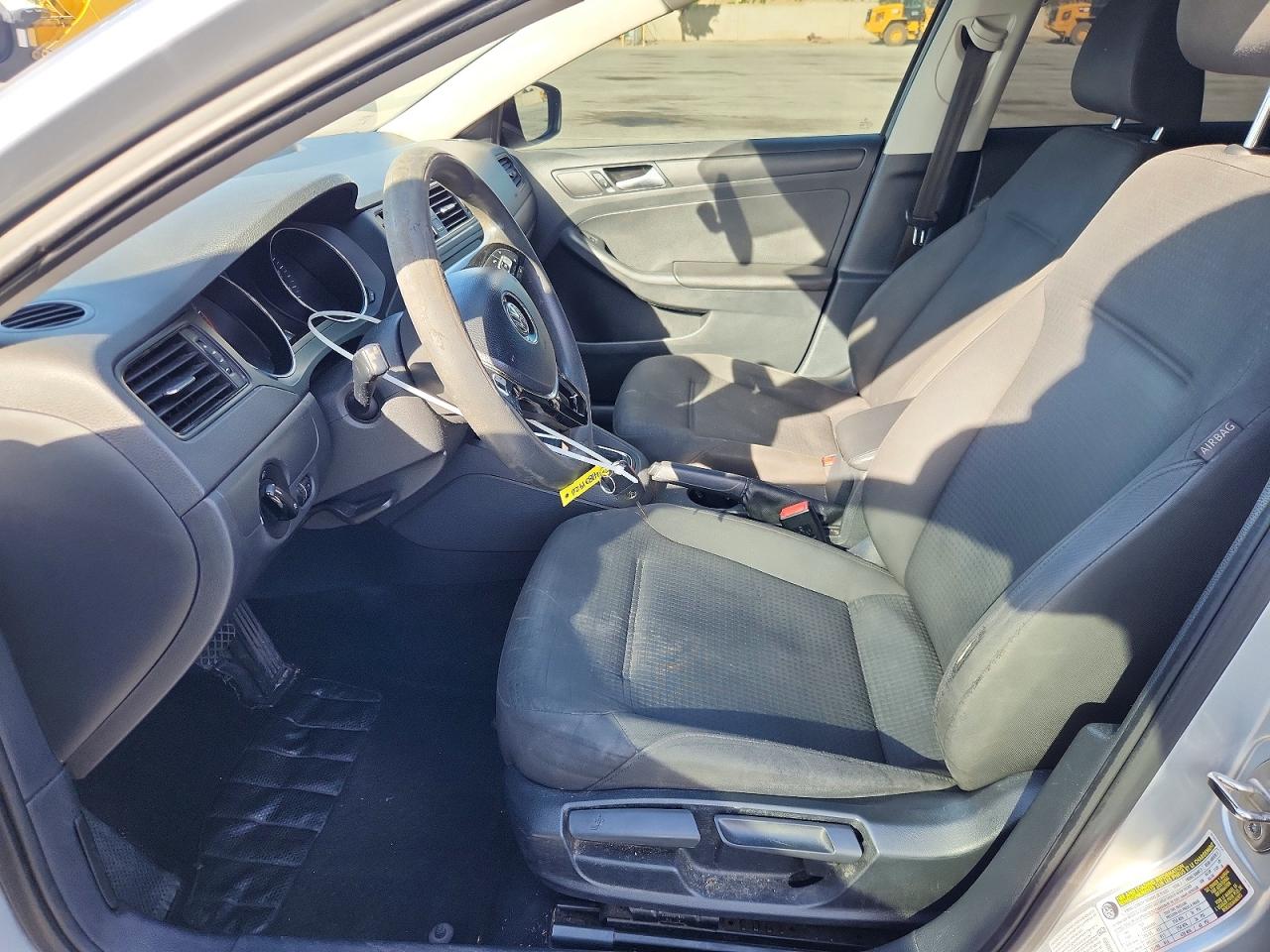 2015 VOLKSWAGEN JETTA BASE photo 7