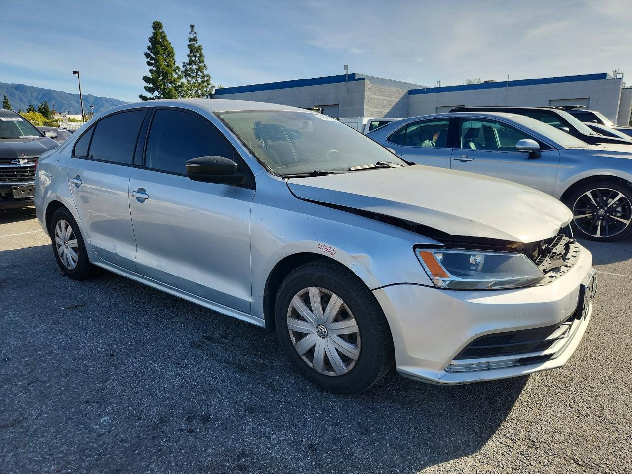 2015 VOLKSWAGEN JETTA BASE photo 4