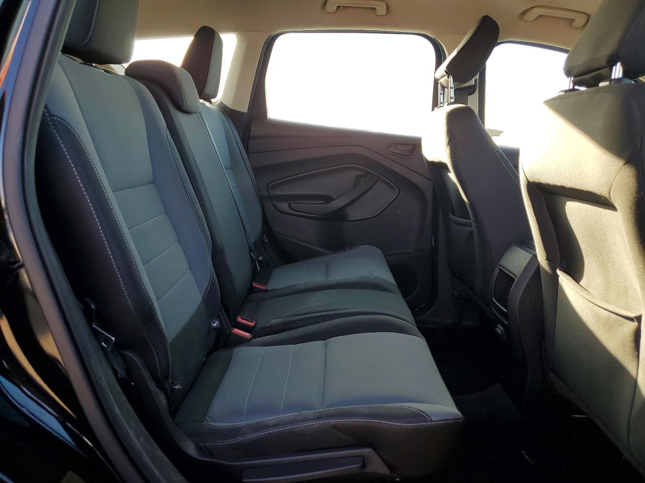 2018 FORD ESCAPE S photo 10