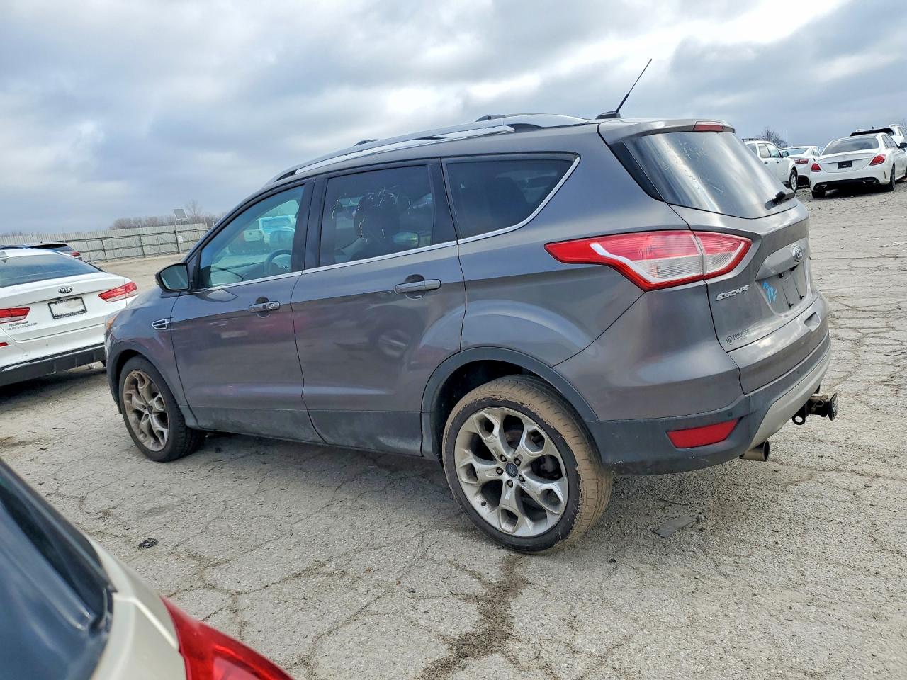 2013 FORD ESCAPE TITANIUM photo 2