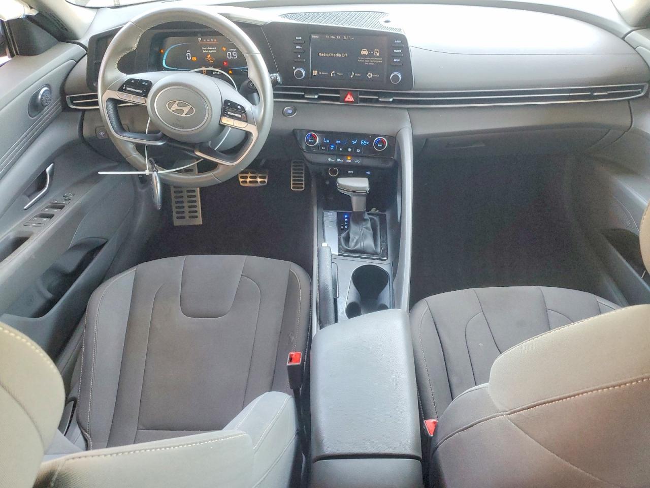 2025 HYUNDAI ELANTRA SEL SPORT photo 15