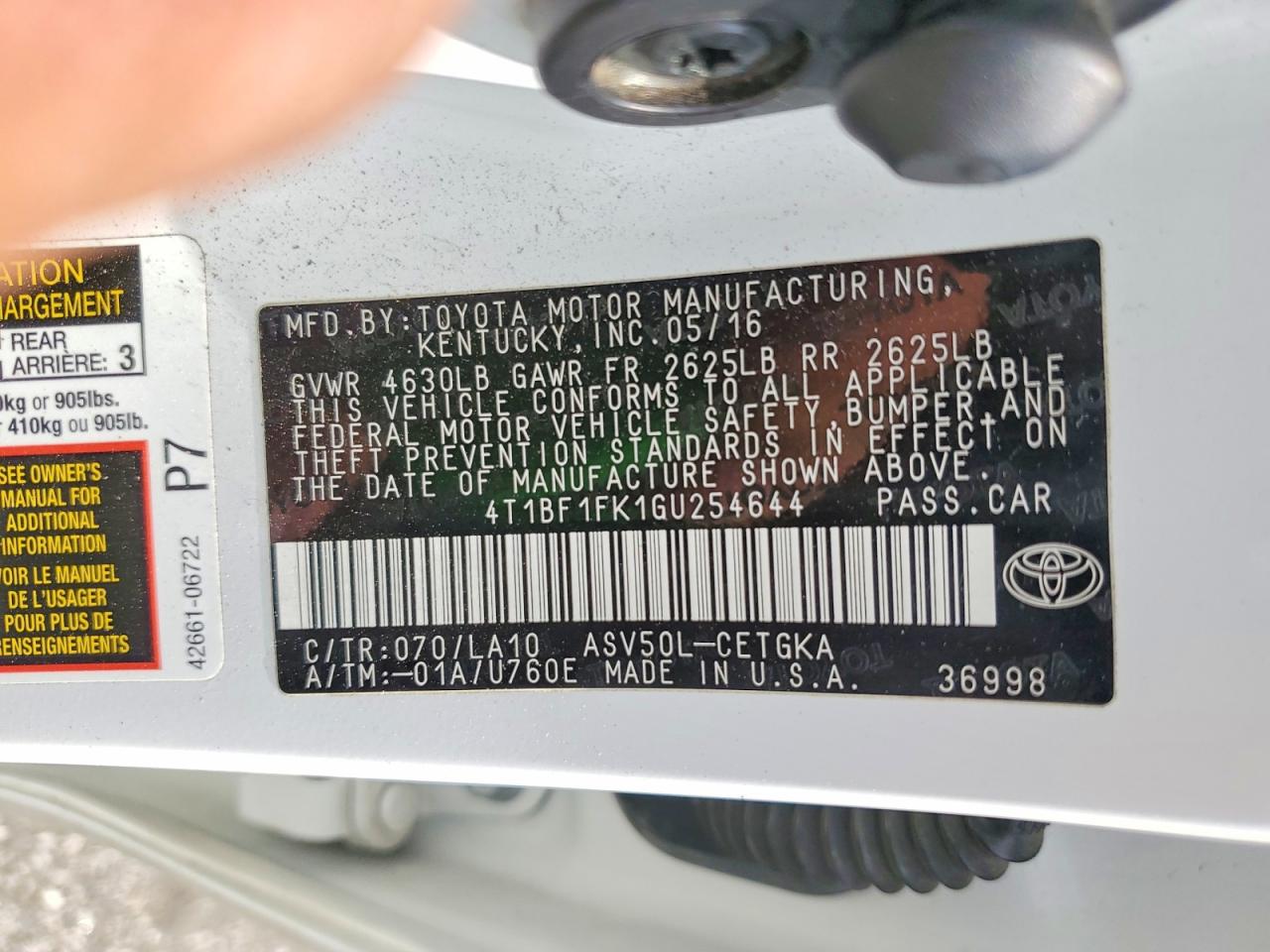 2016 TOYOTA CAMRY XLE photo 12