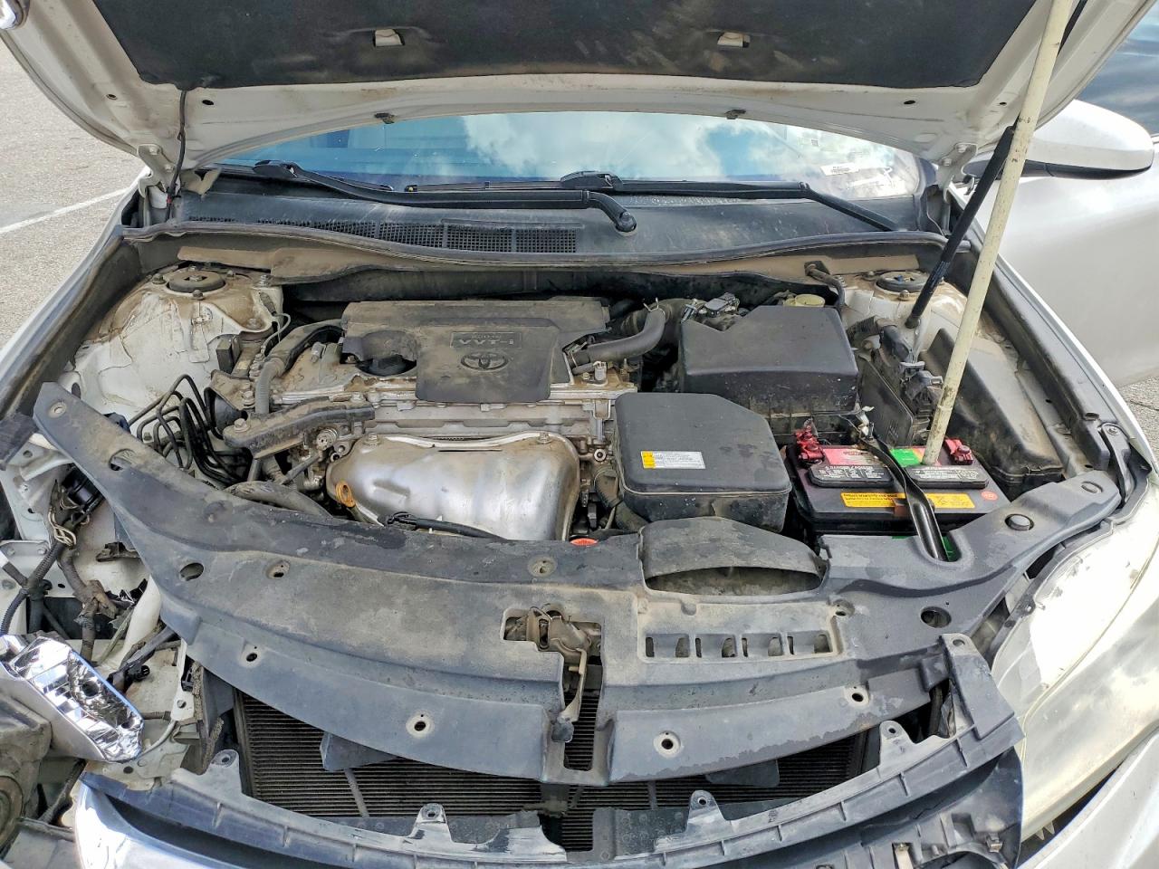 2016 TOYOTA CAMRY XLE photo 11