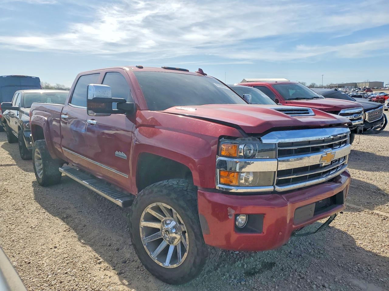 2019 CHEVROLET SILVERADO K2500 HIGH COUNTRY photo 4