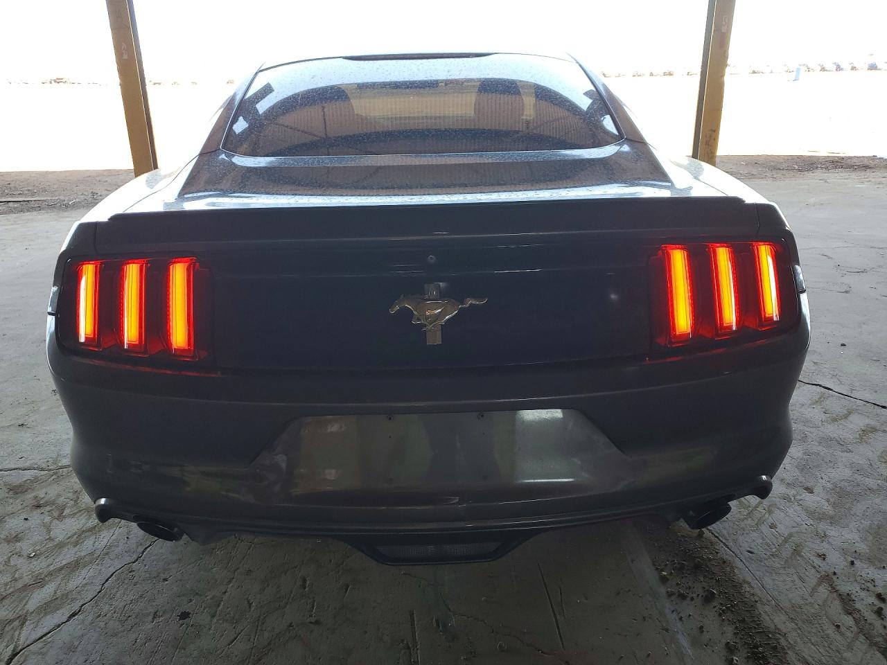 2015 FORD MUSTANG photo 6
