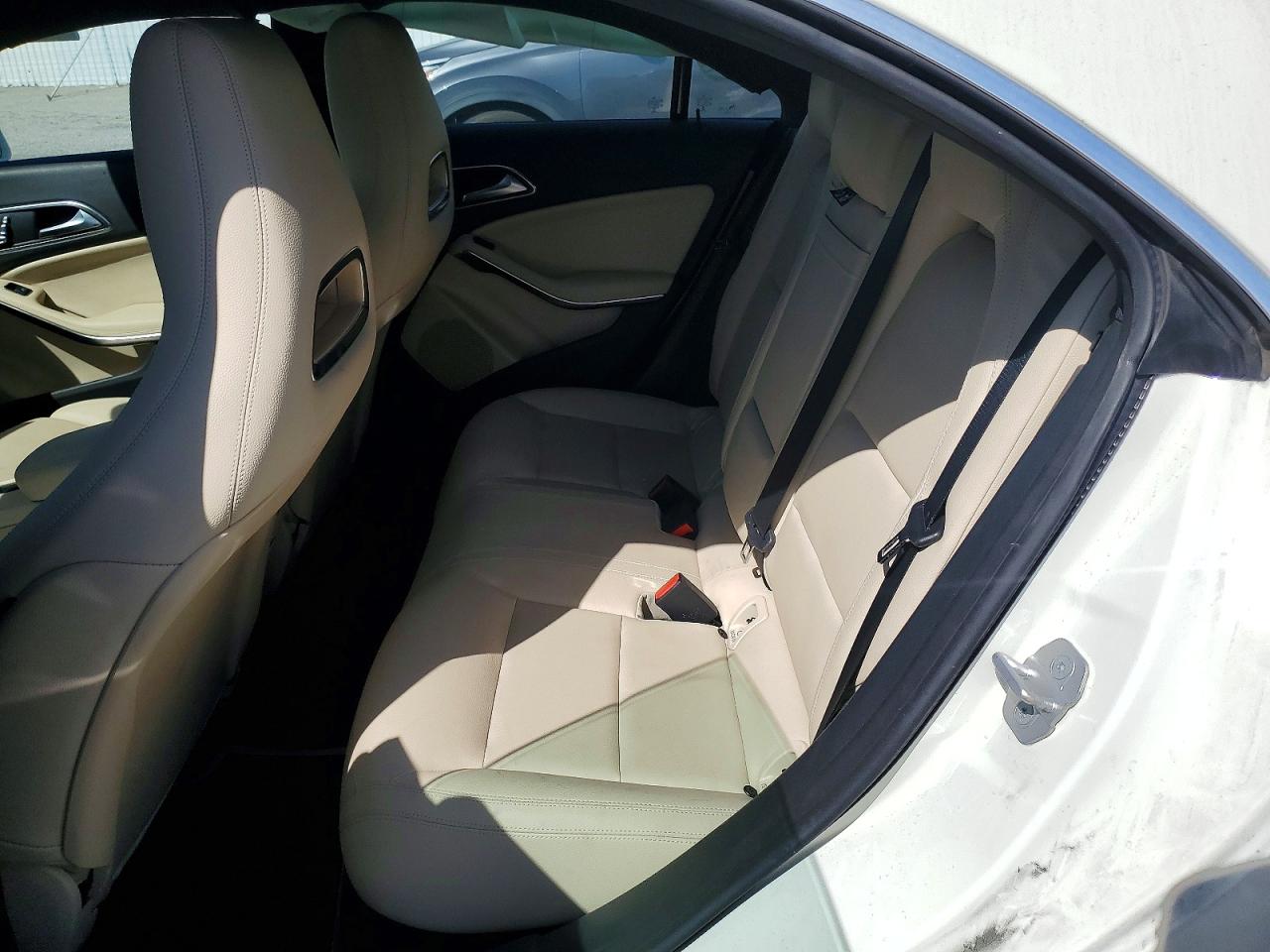 2018 MERCEDES-BENZ CLA 250 photo 10