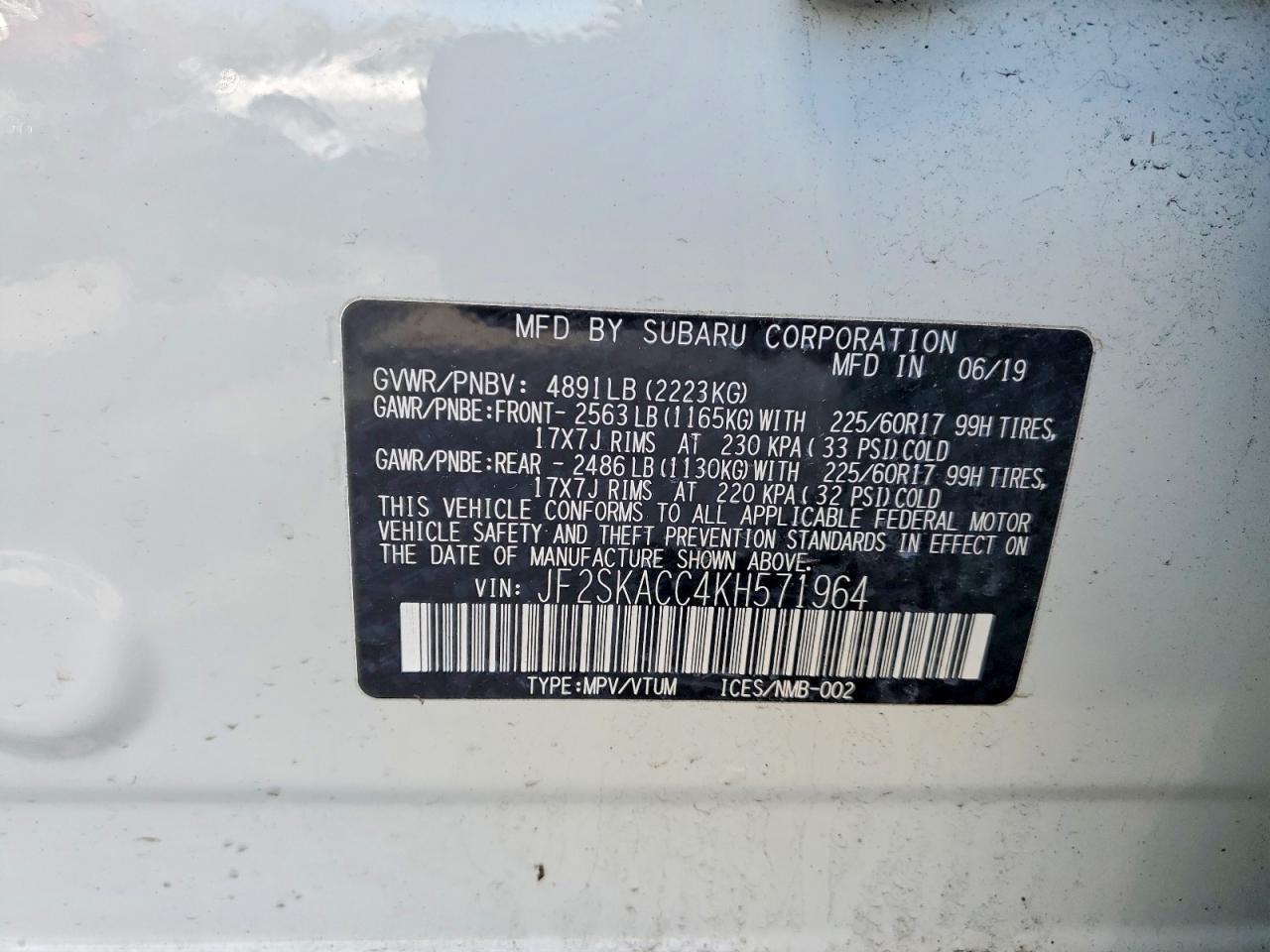2019 SUBARU FORESTER photo 13