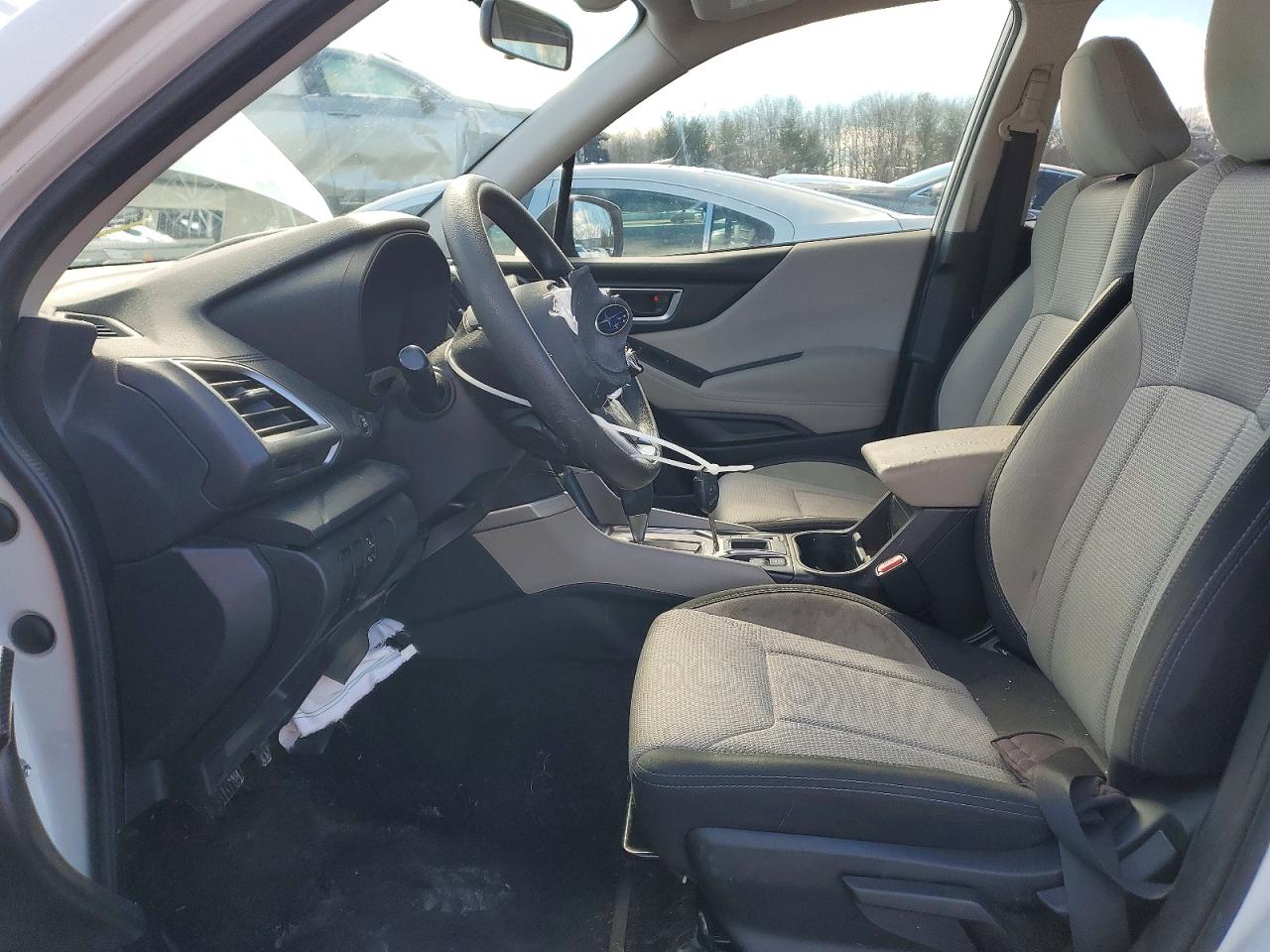 2019 SUBARU FORESTER photo 7