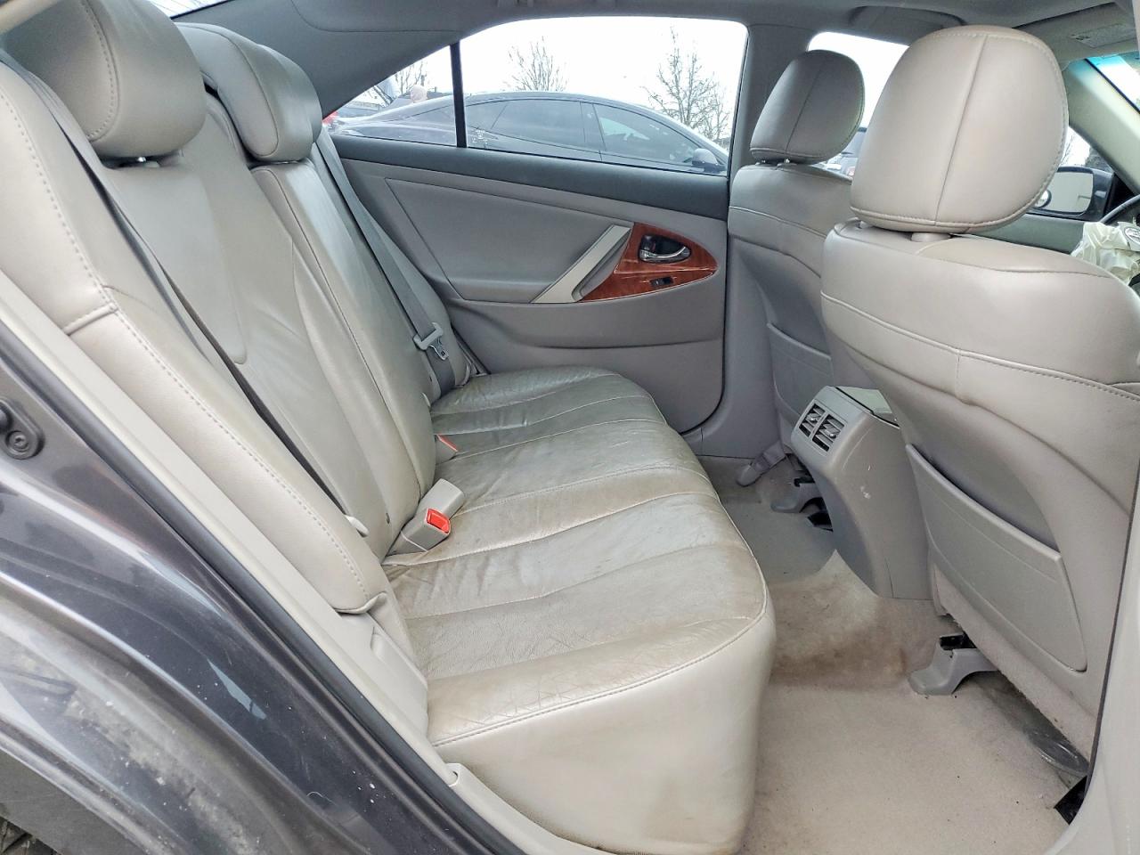 2011 TOYOTA CAMRY XLE V6 photo 19