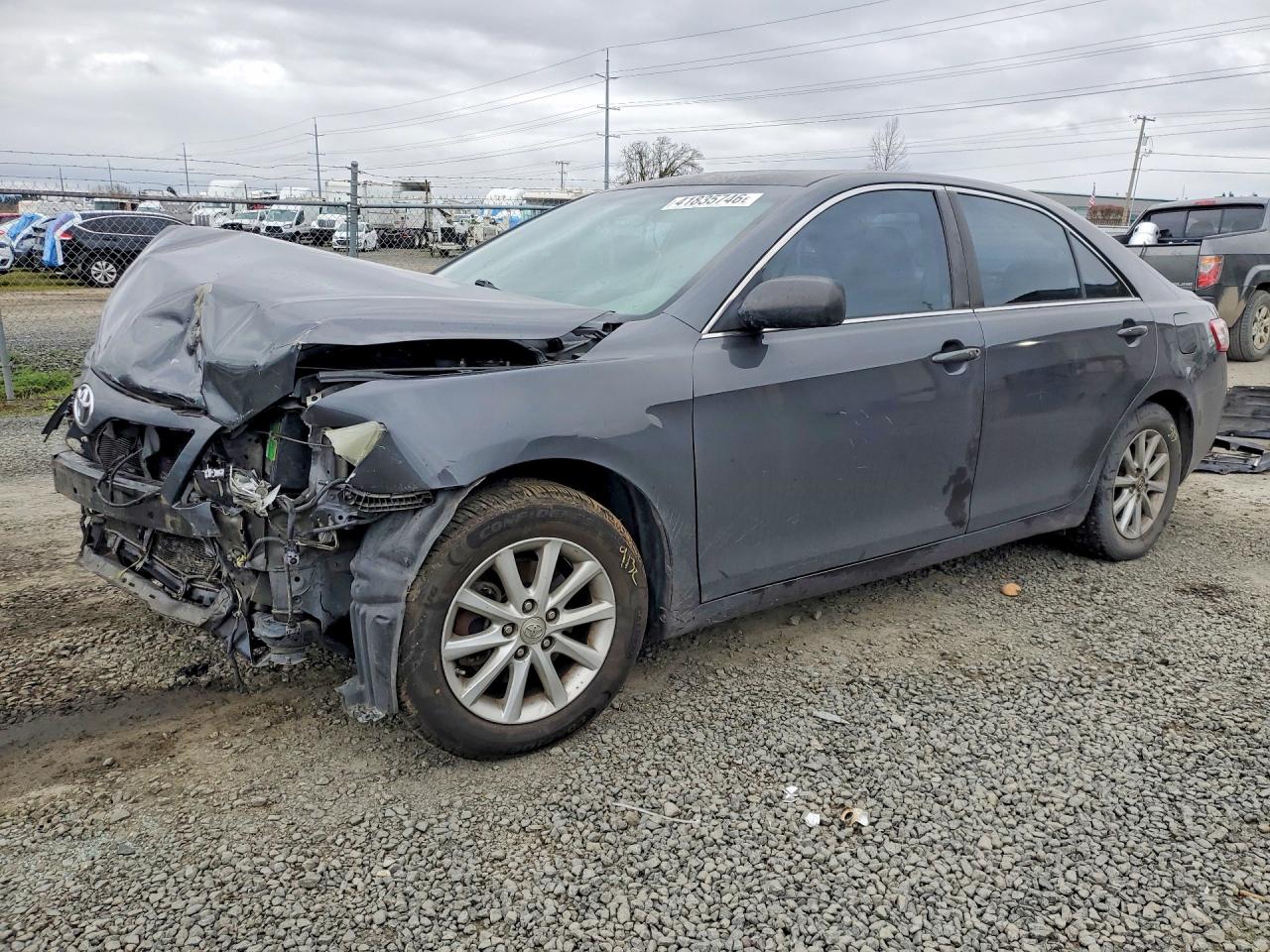 2011 TOYOTA CAMRY