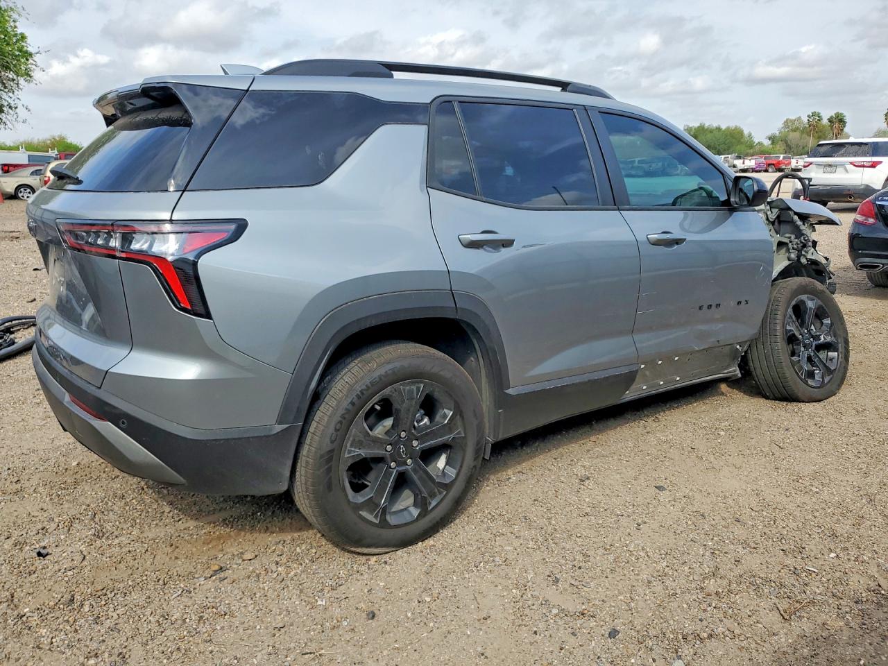 2026 CHEVROLET EQUINOX LT photo 3
