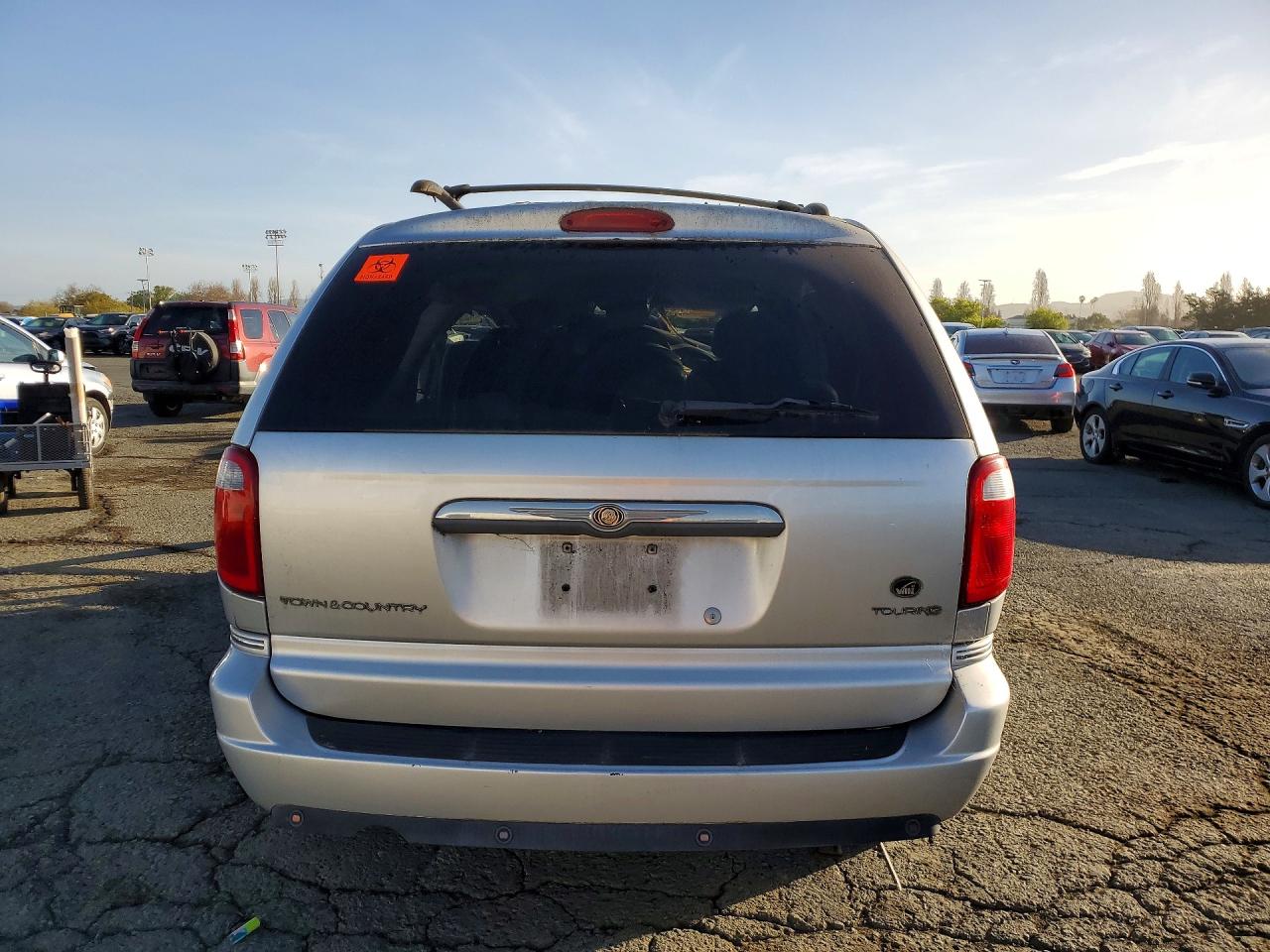 2006 CHRYSLER TOWN & COUNTRY TOURING photo 6