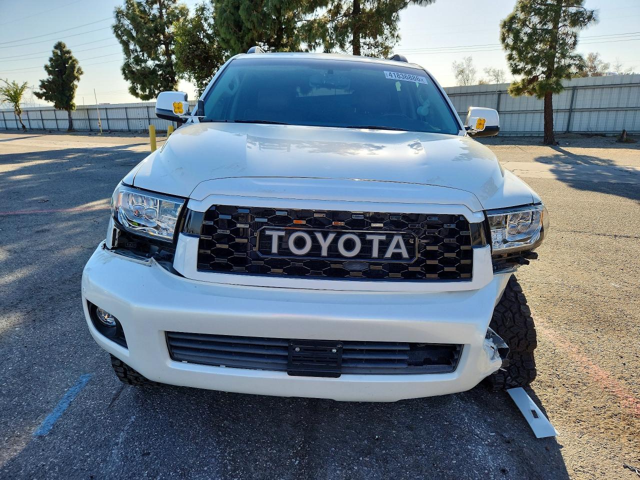 2011 TOYOTA SEQUOIA PLATINUM photo 5