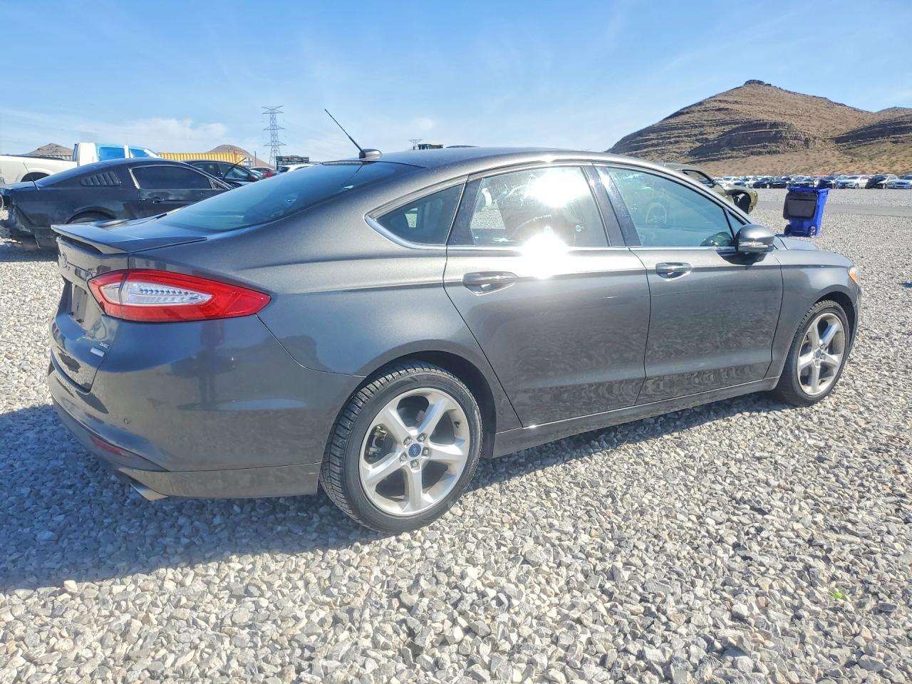 2016 FORD FUSION SE photo 3