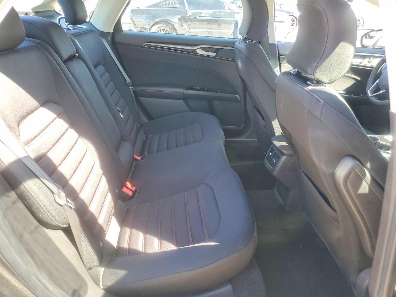 2016 FORD FUSION SE photo 10