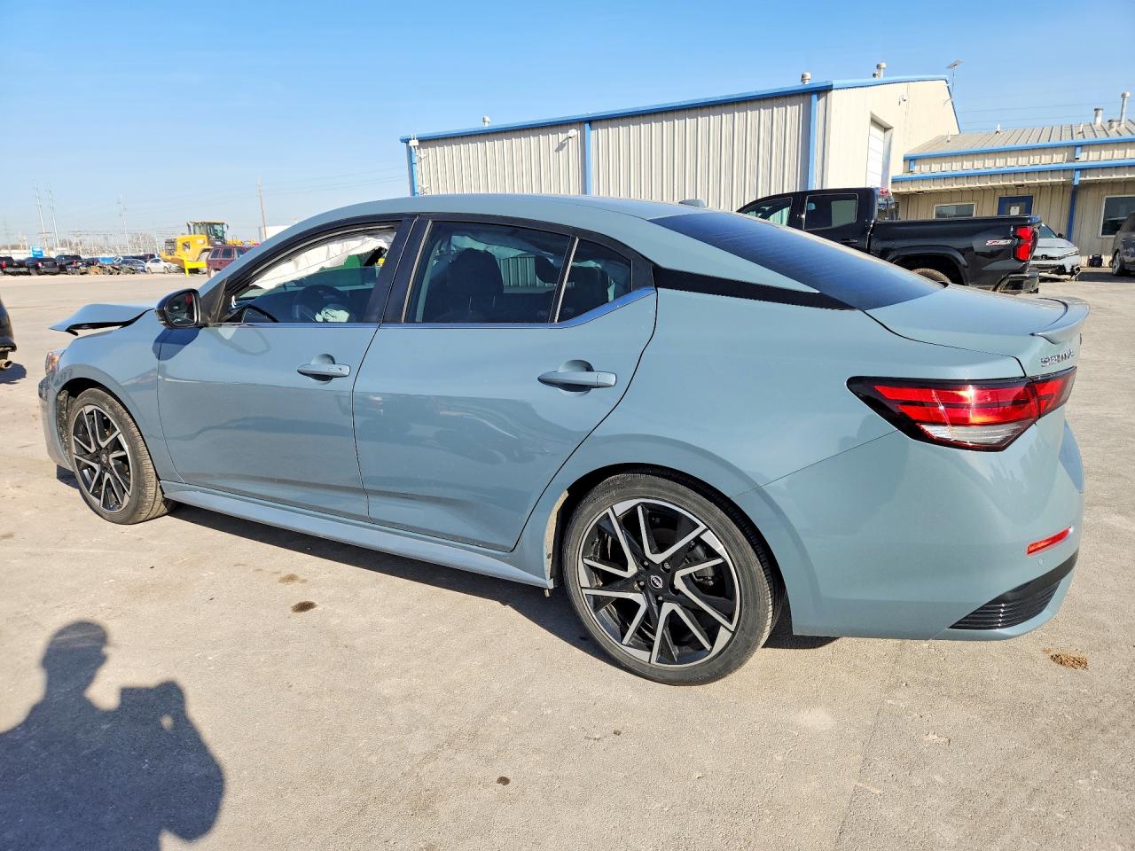 2025 NISSAN SENTRA SR photo 4