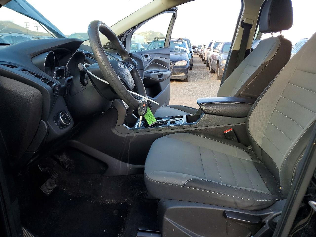 2017 FORD ESCAPE S photo 13