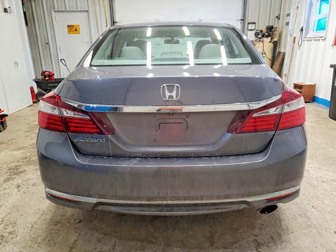 2016 HONDA ACCORD LX photo 6