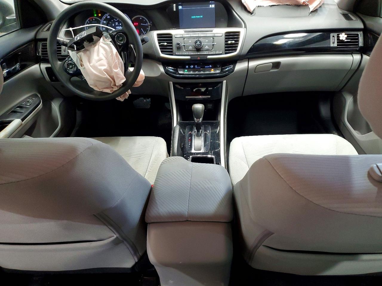 2016 HONDA ACCORD LX photo 8