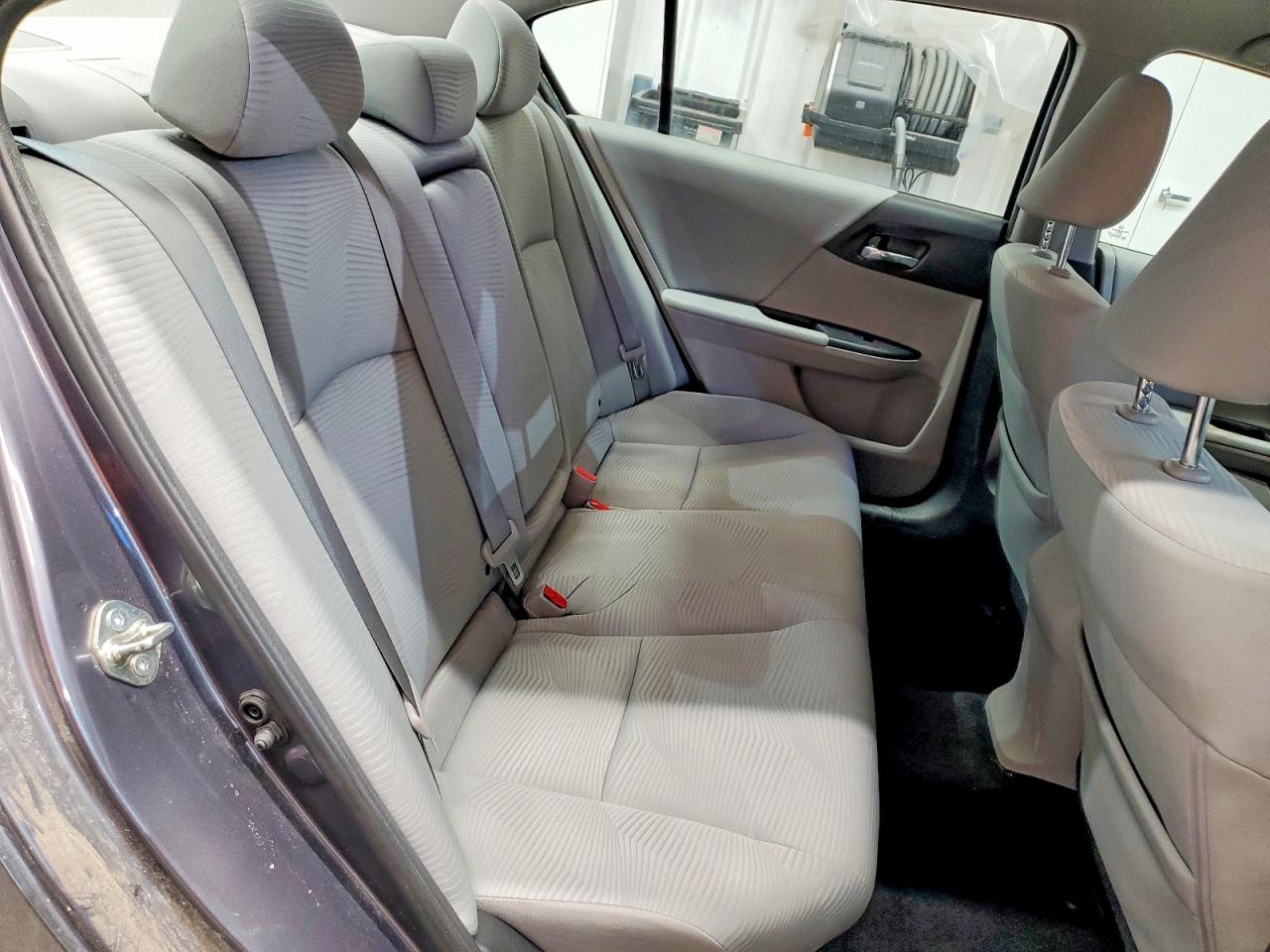 2016 HONDA ACCORD LX photo 10