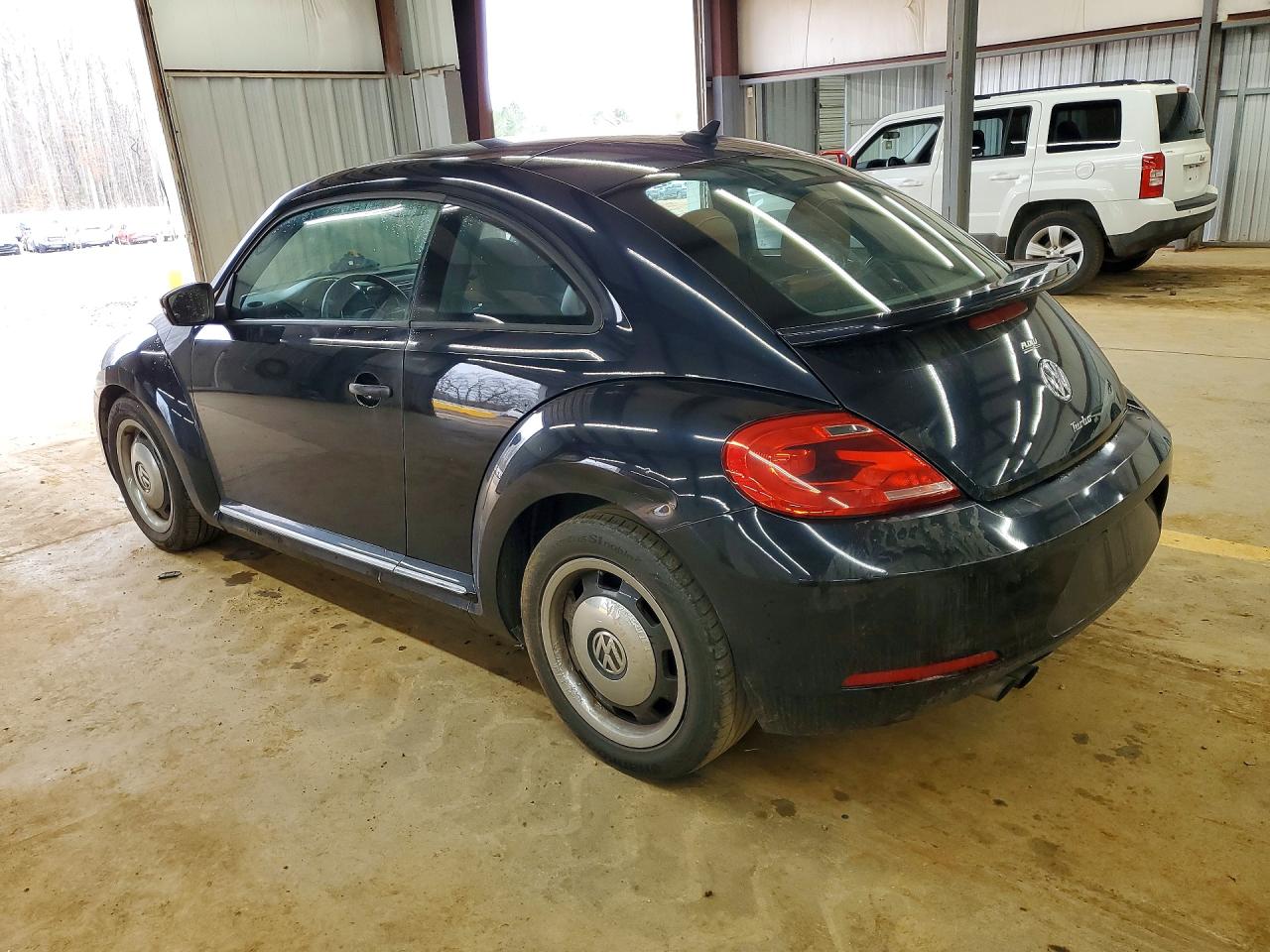 2016 VOLKSWAGEN BEETLE 1.8T photo 3