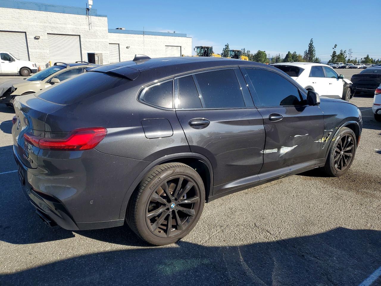 2021 BMW X4 XDRIVEM40I photo 3