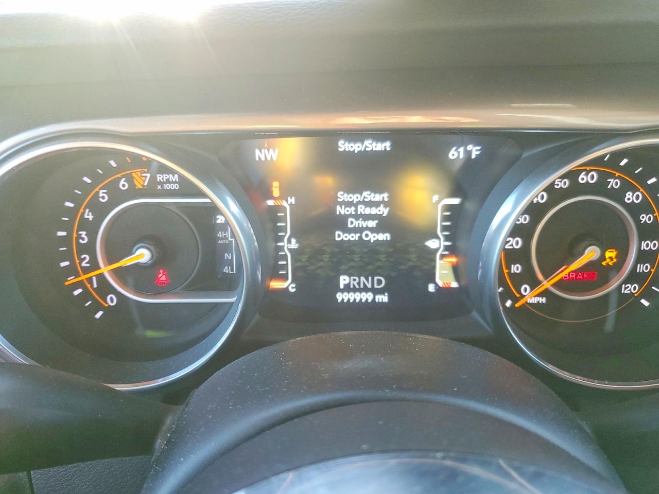 2018 JEEP WRANGLER UNLIMITED SAHARA photo 9
