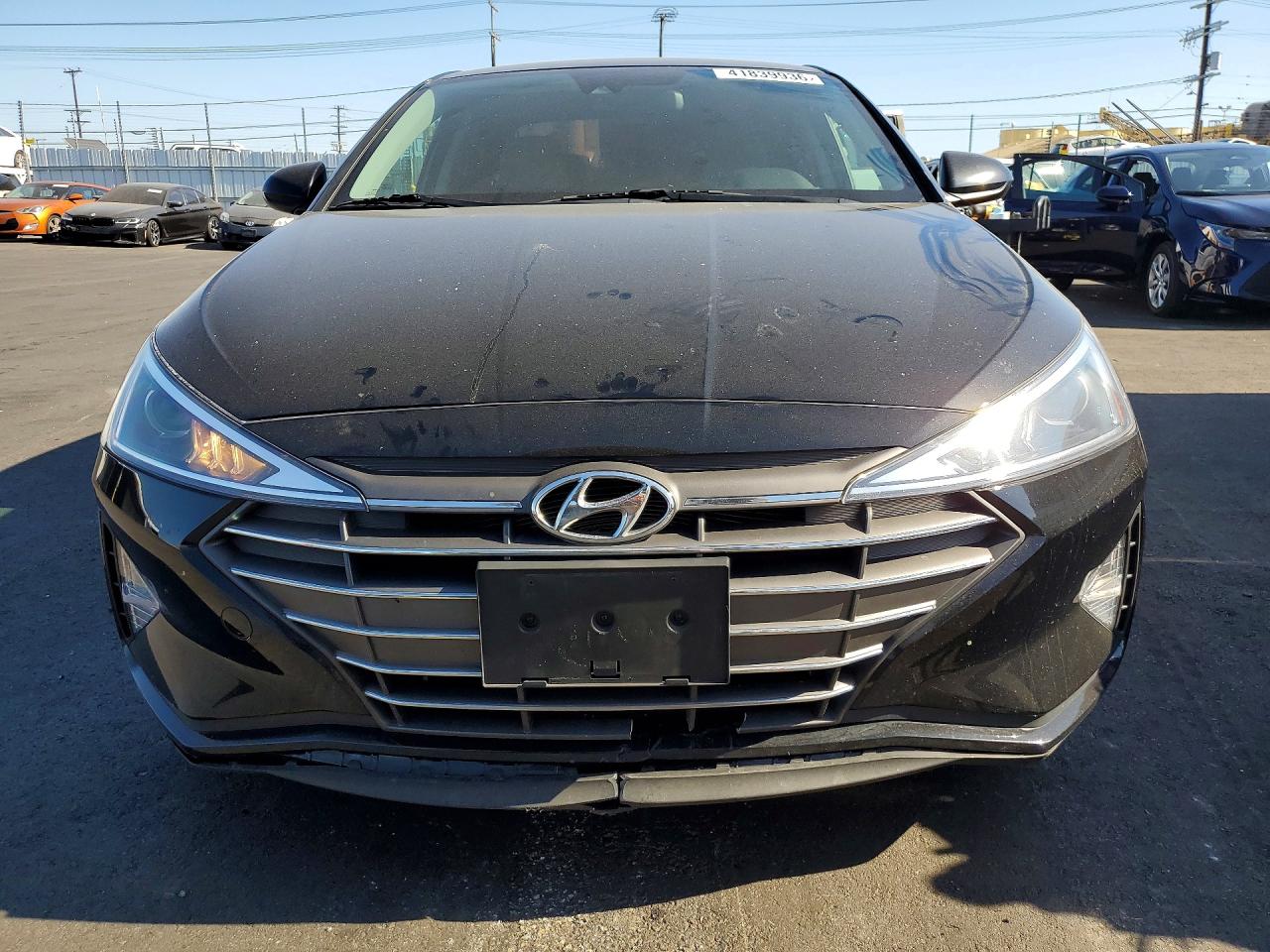 2019 HYUNDAI ELANTRA photo 5