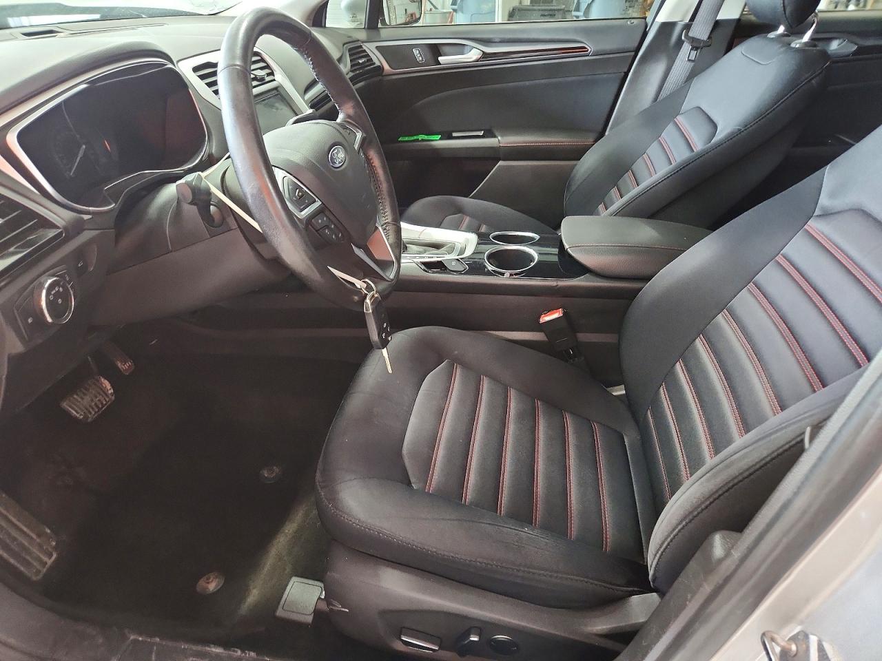 2013 FORD FUSION SE photo 13