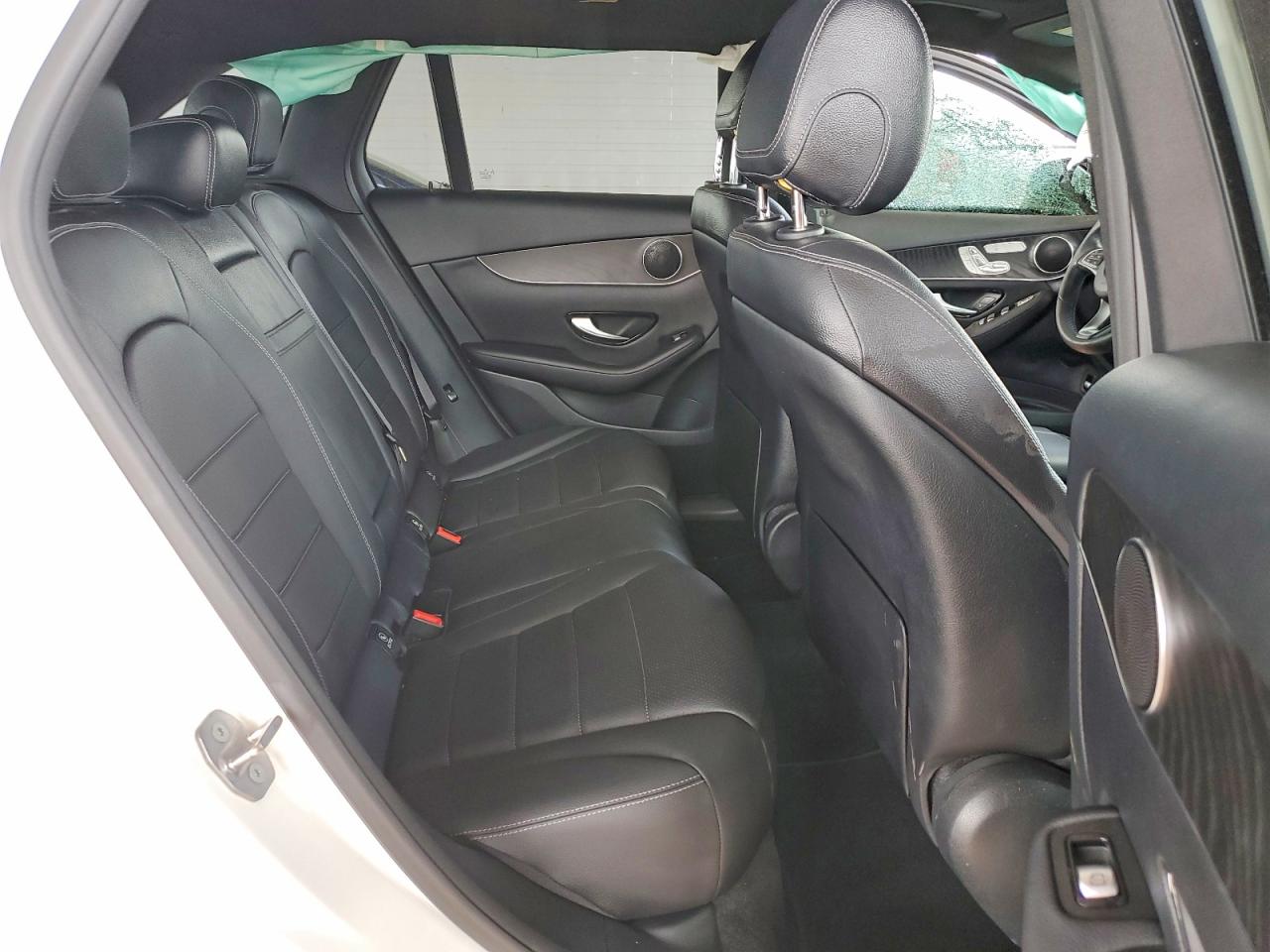 2017 MERCEDES-BENZ GLC 300 photo 11