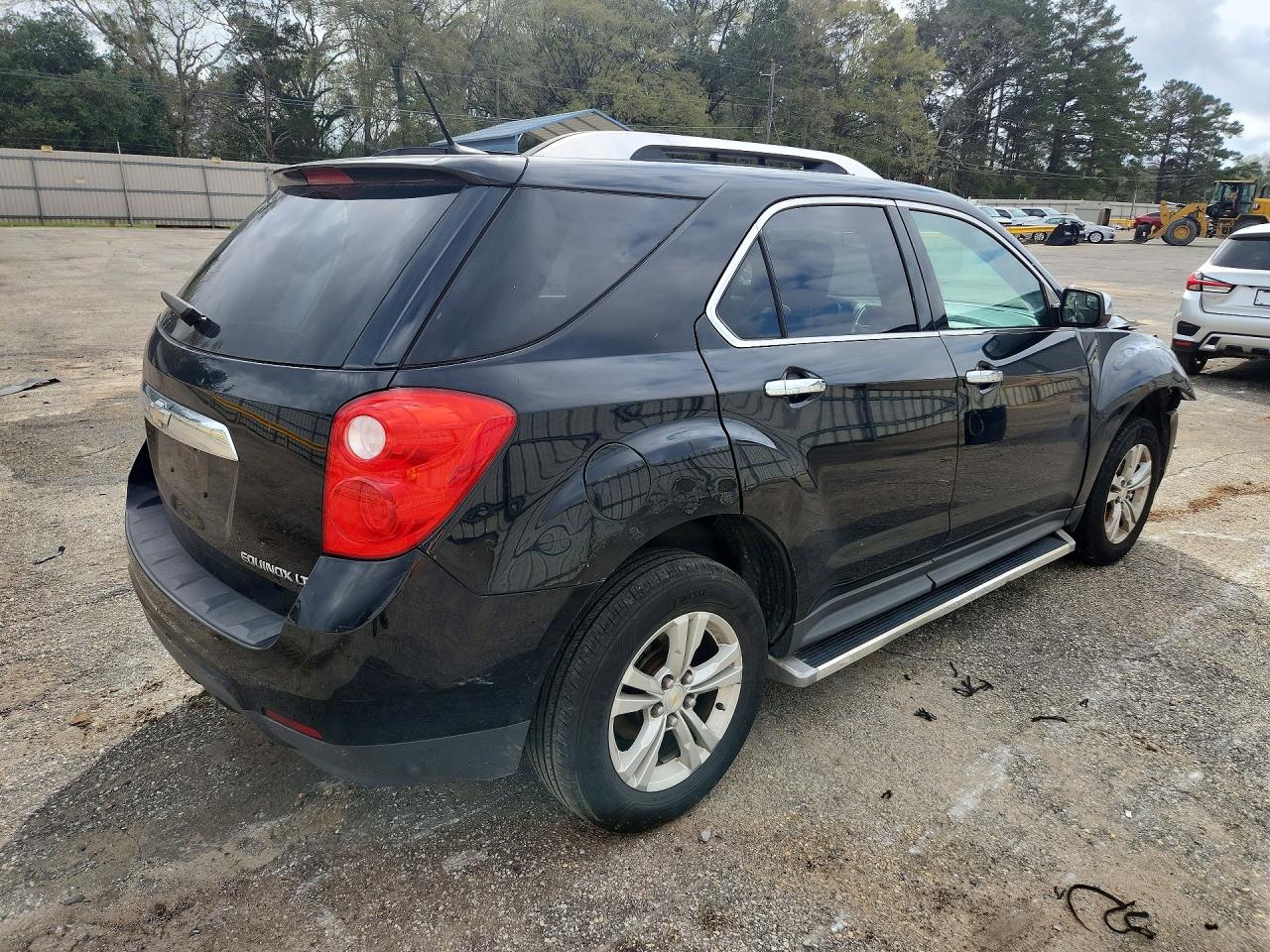 2013 CHEVROLET EQUINOX LT photo 5