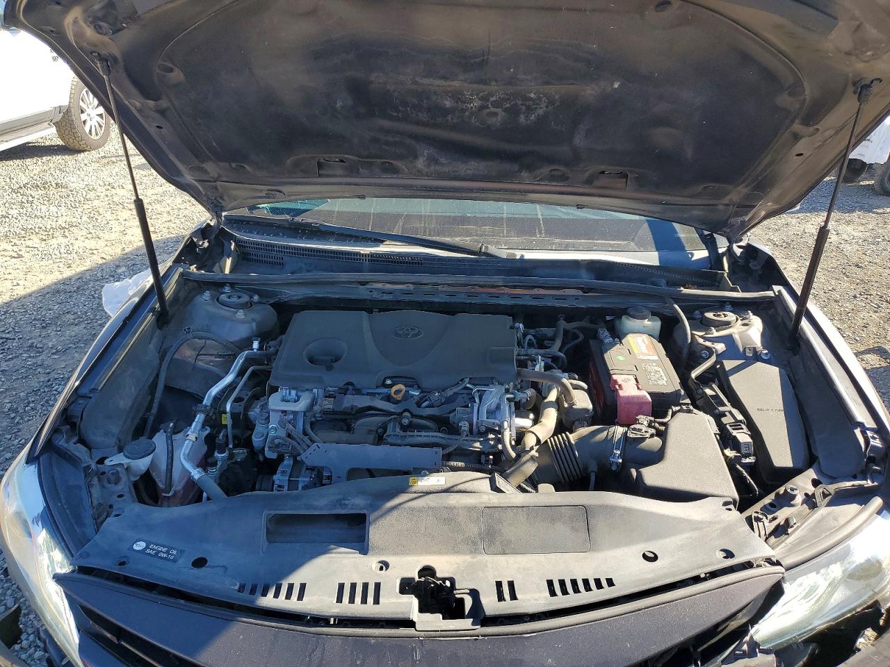 2018 TOYOTA CAMRY XLE photo 11