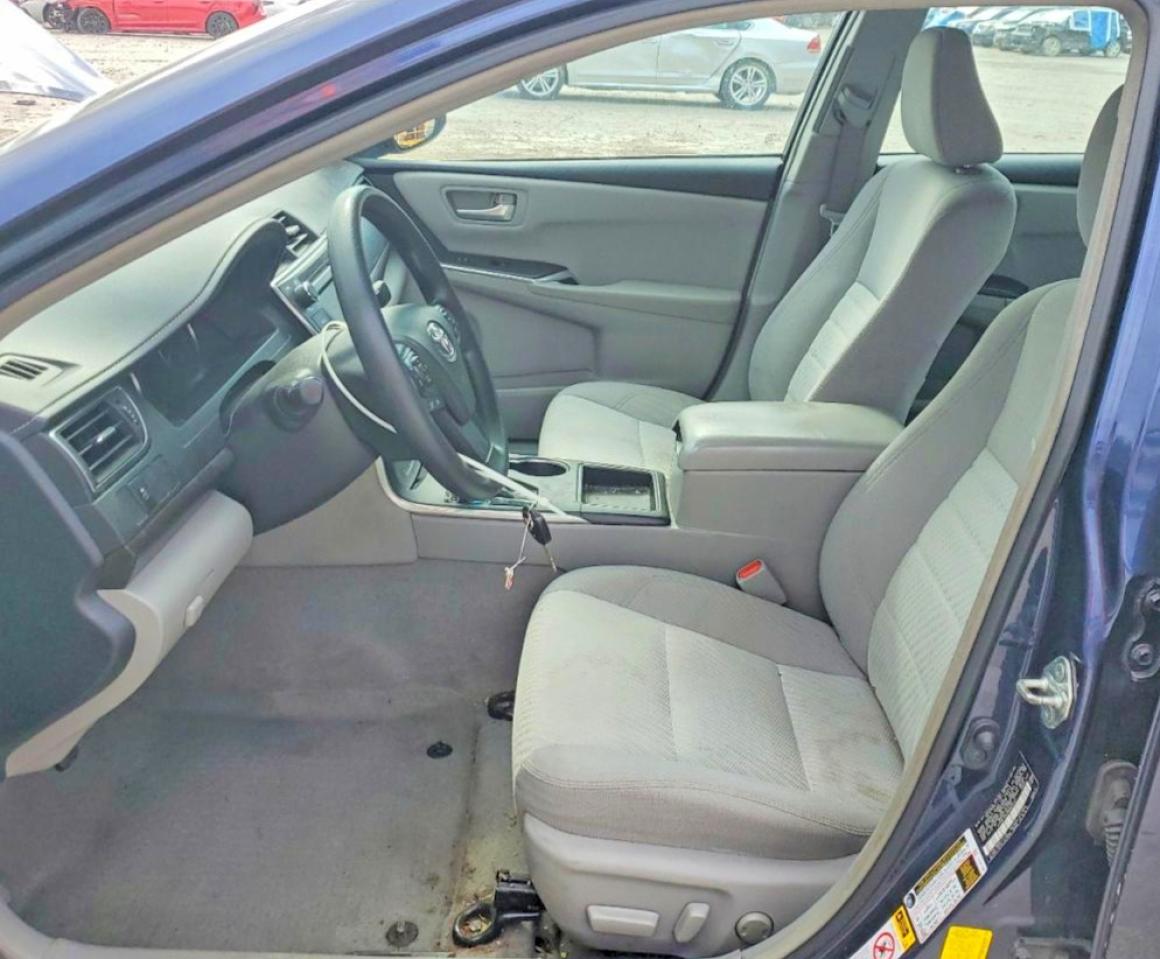 2017 TOYOTA CAMRY LE photo 7