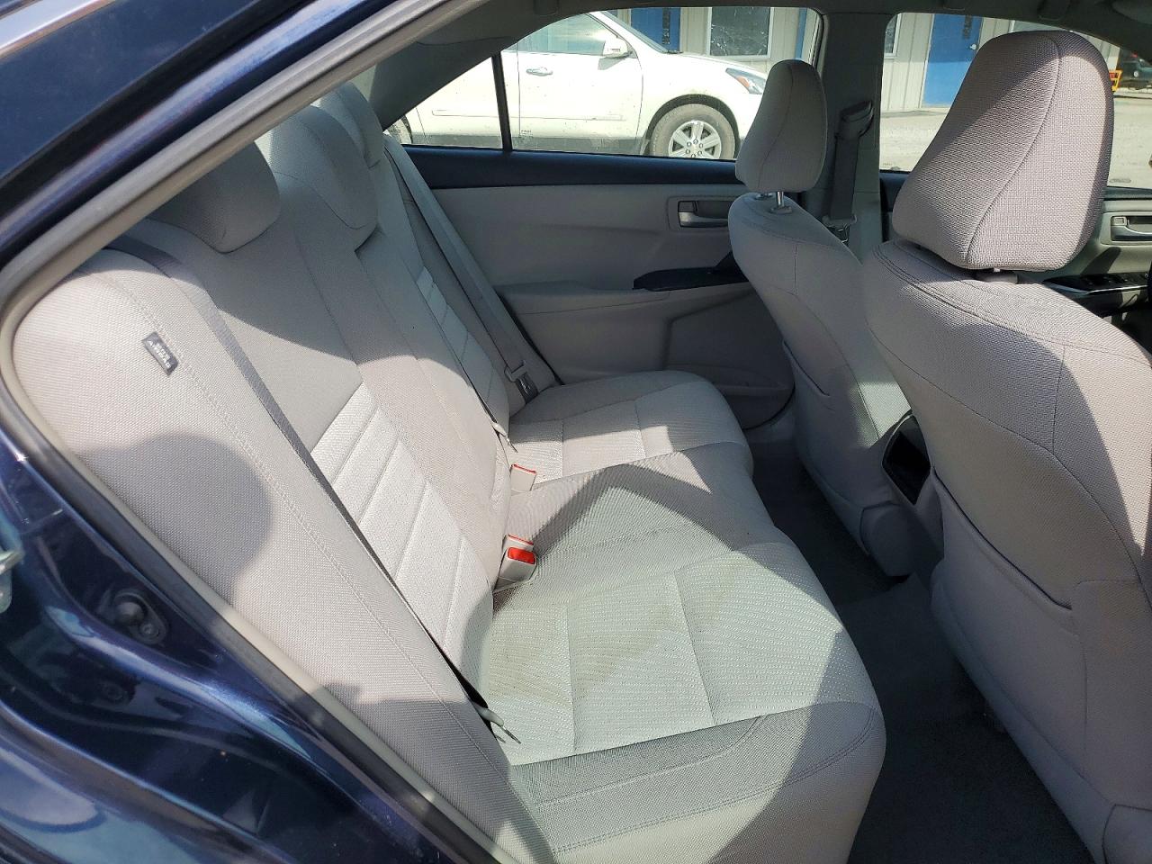 2017 TOYOTA CAMRY LE photo 10