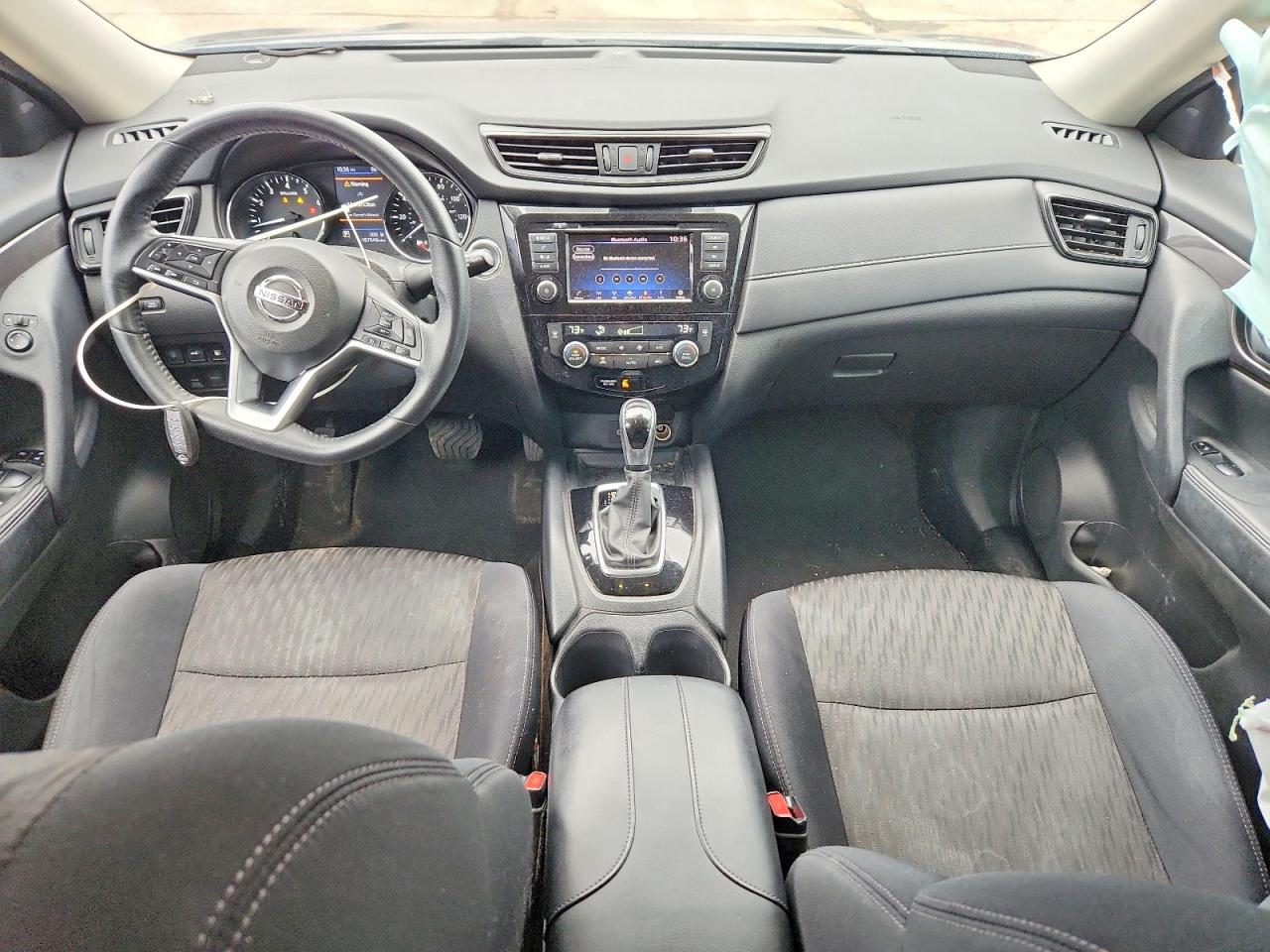 2019 NISSAN ROGUE SV photo 22