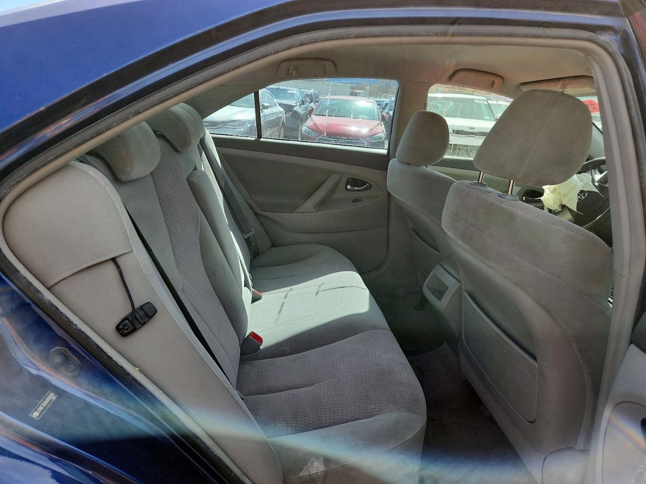 2010 TOYOTA CAMRY BASE photo 19