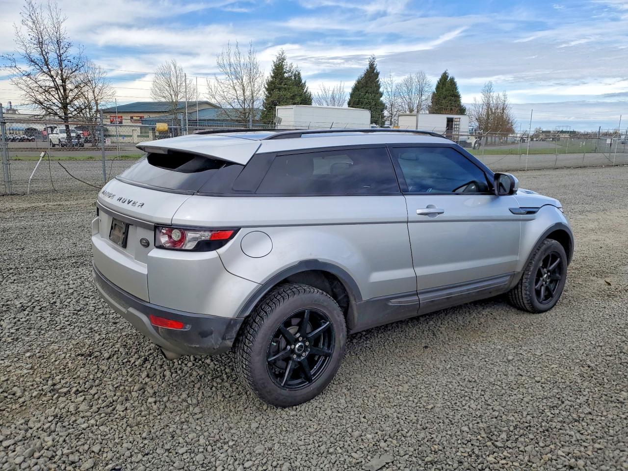 2012 LAND ROVER RANGE ROVER EVOQUE PURE PLUS photo 3