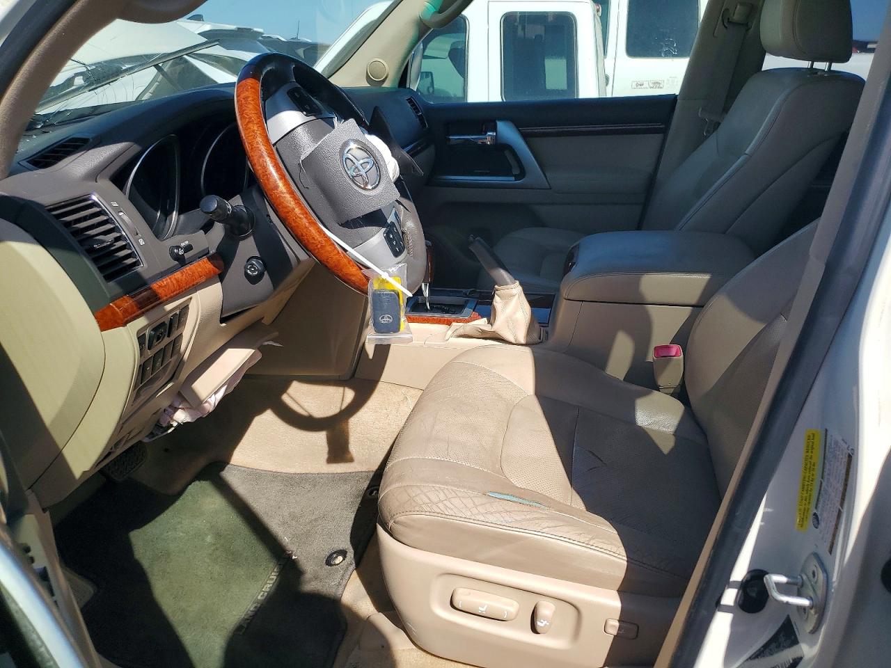 2013 TOYOTA LAND CRUISER BASE photo 13