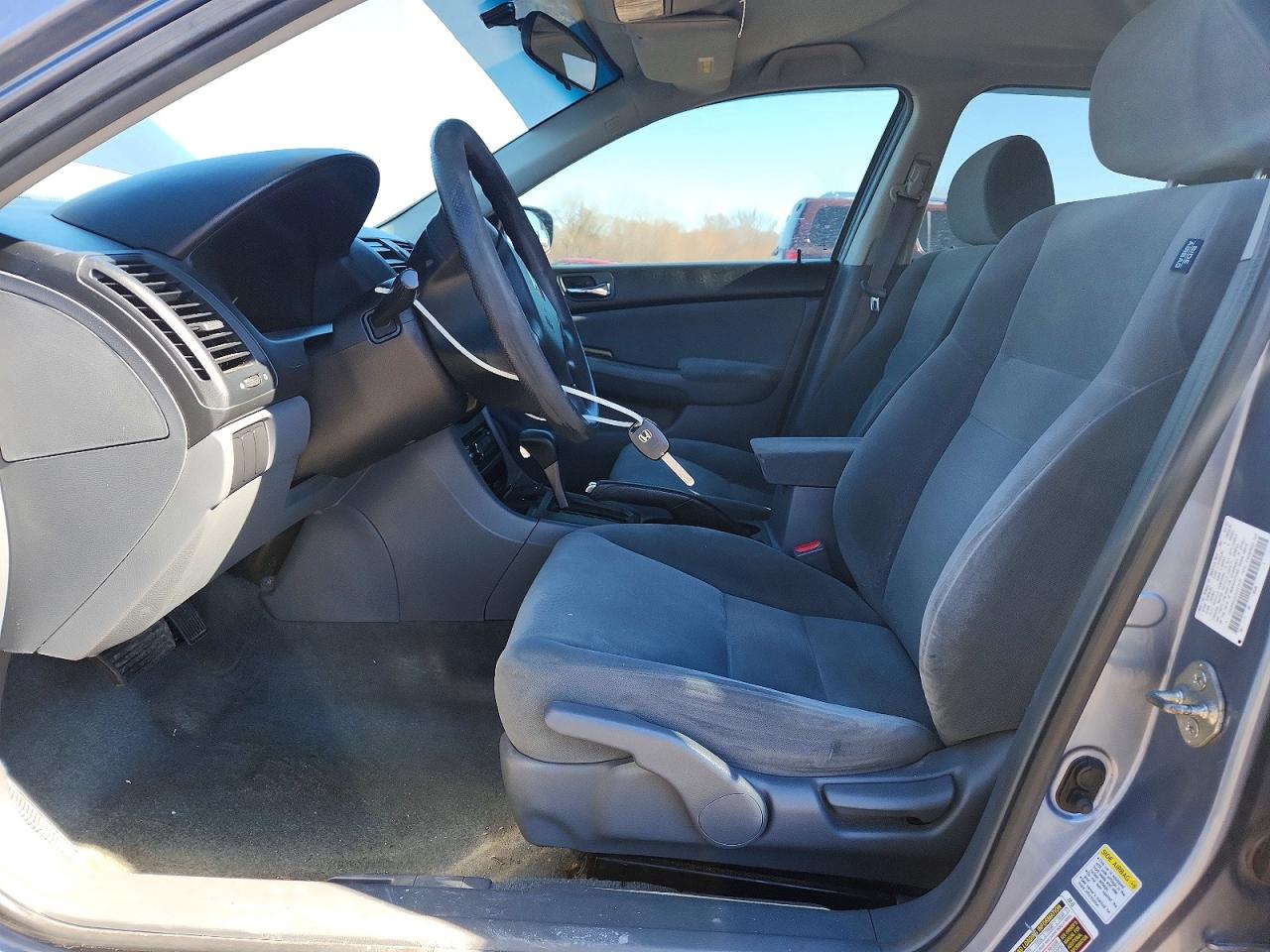 2007 HONDA ACCORD LX photo 13