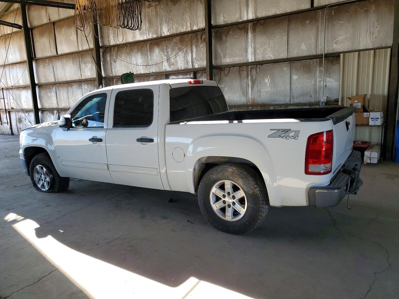 2007 GMC NEW SIERRA K1500 photo 2