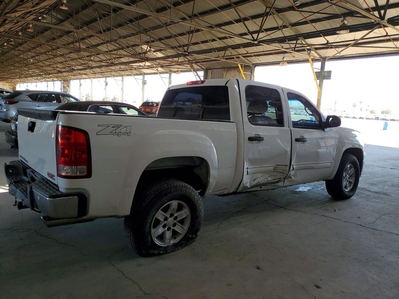 2007 GMC NEW SIERRA K1500 photo 3