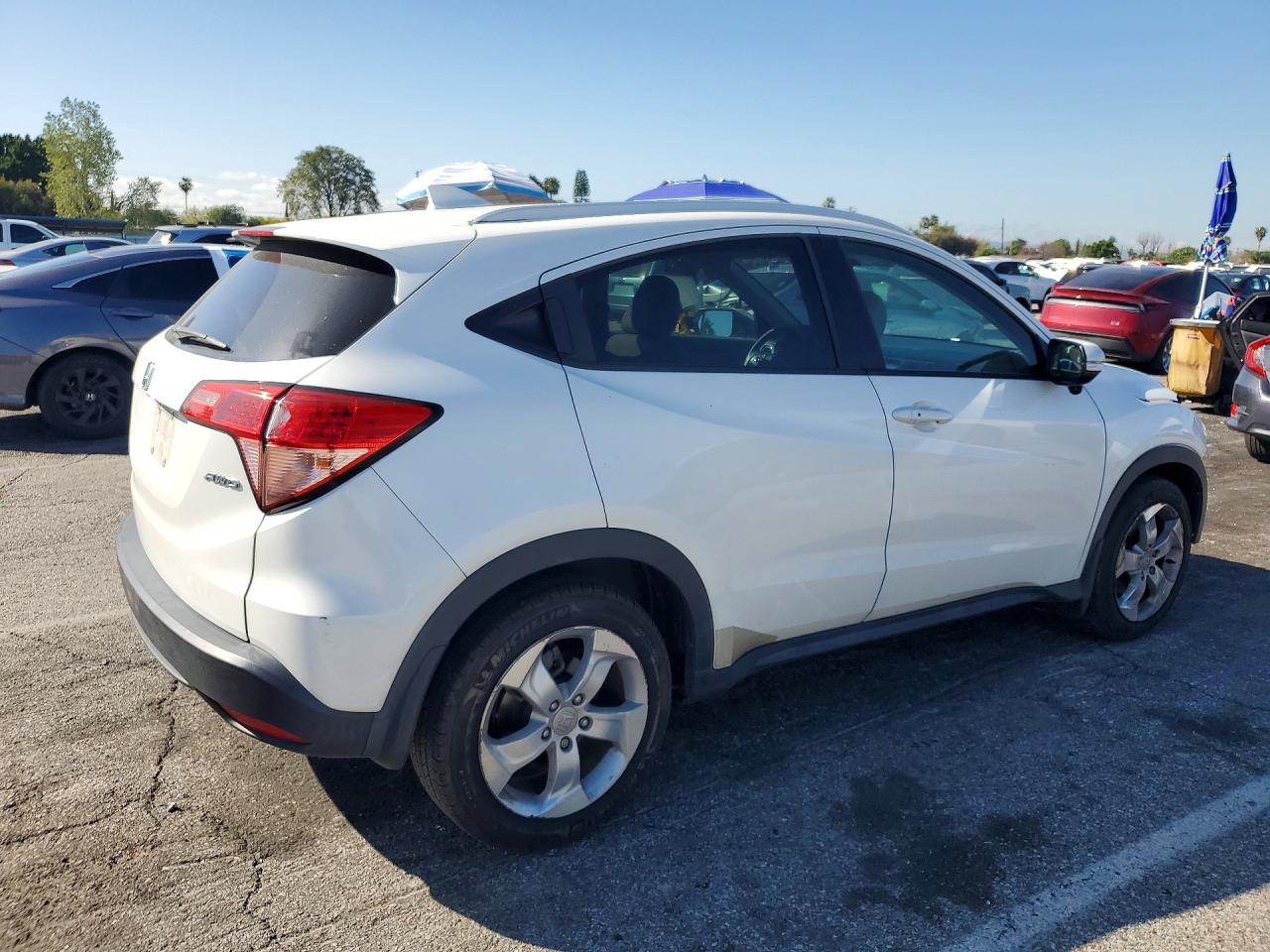 2016 HONDA HR-V EXL photo 3