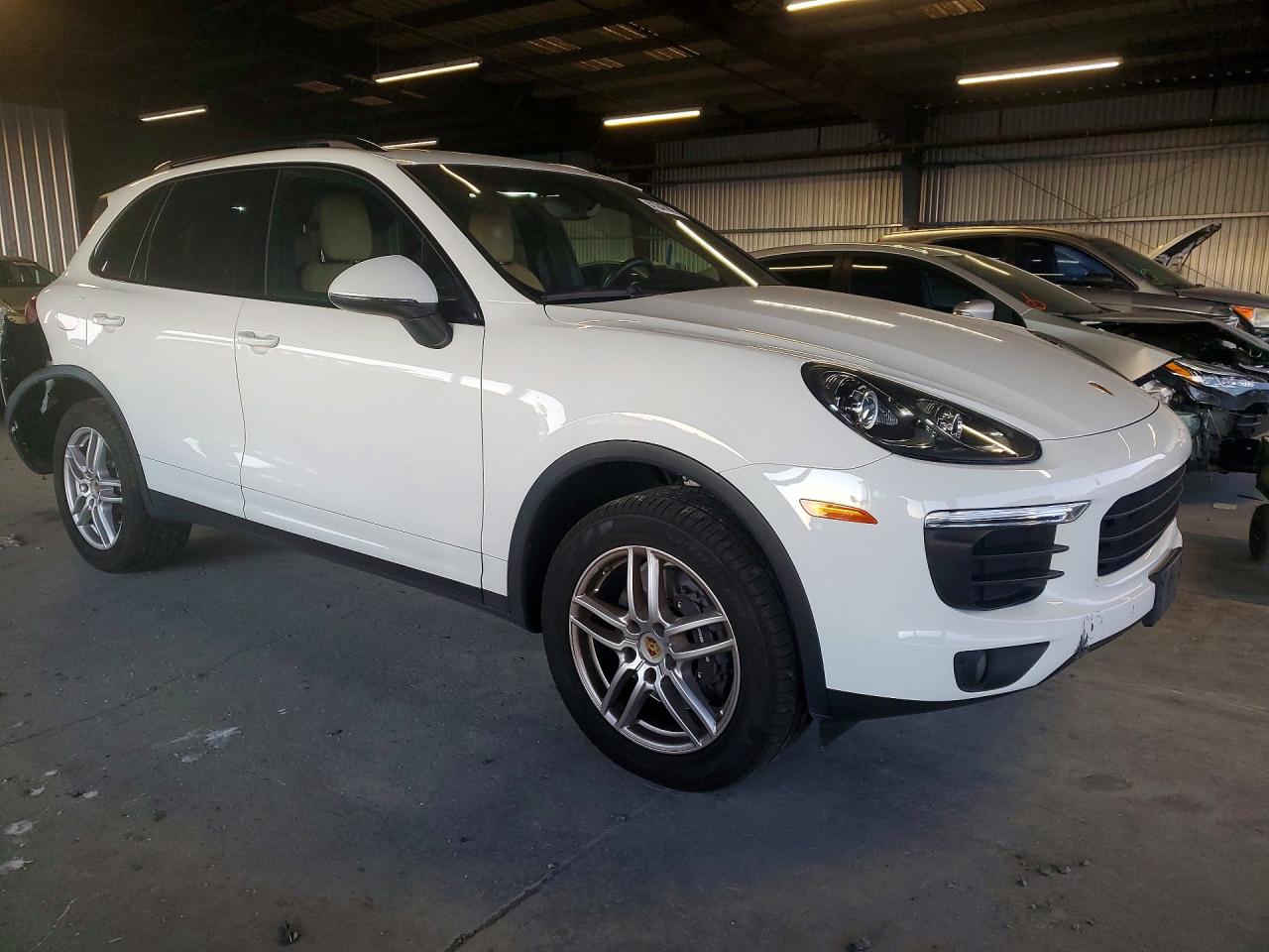 2018 PORSCHE CAYENNE photo 4