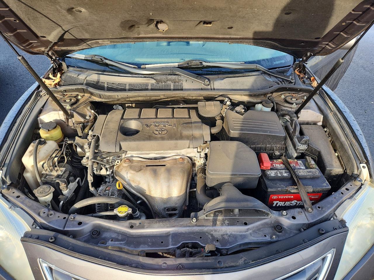 2011 TOYOTA CAMRY XLE photo 11