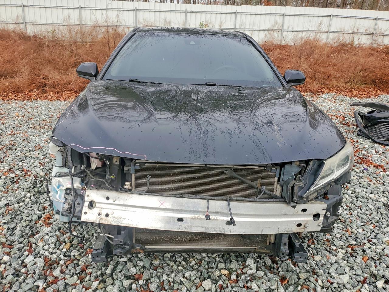 2018 TOYOTA CAMRY LE photo 5