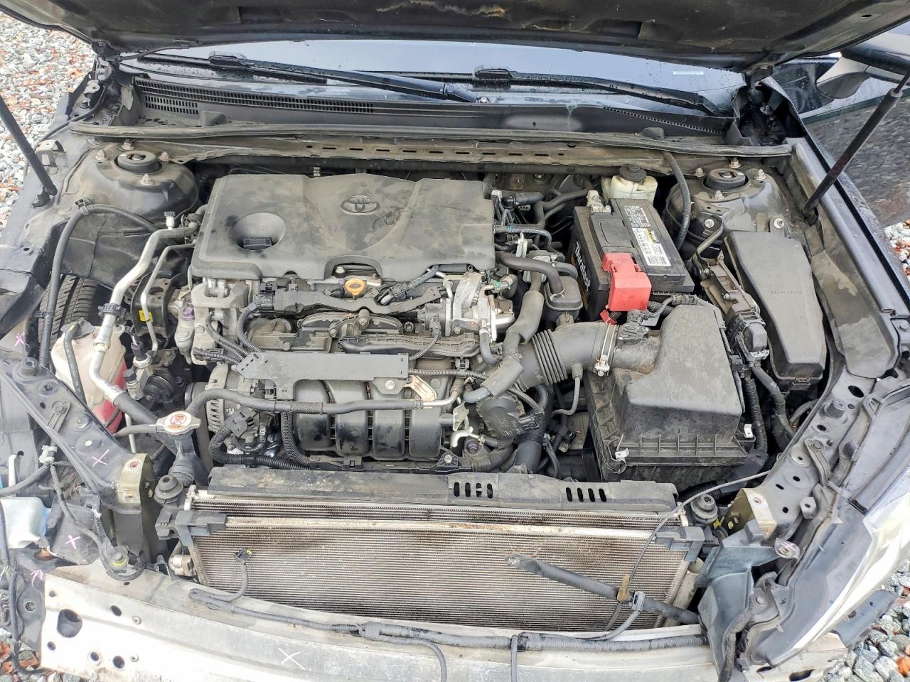 2018 TOYOTA CAMRY LE photo 11
