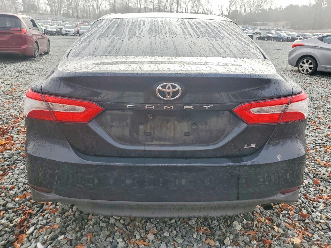 2018 TOYOTA CAMRY LE photo 6